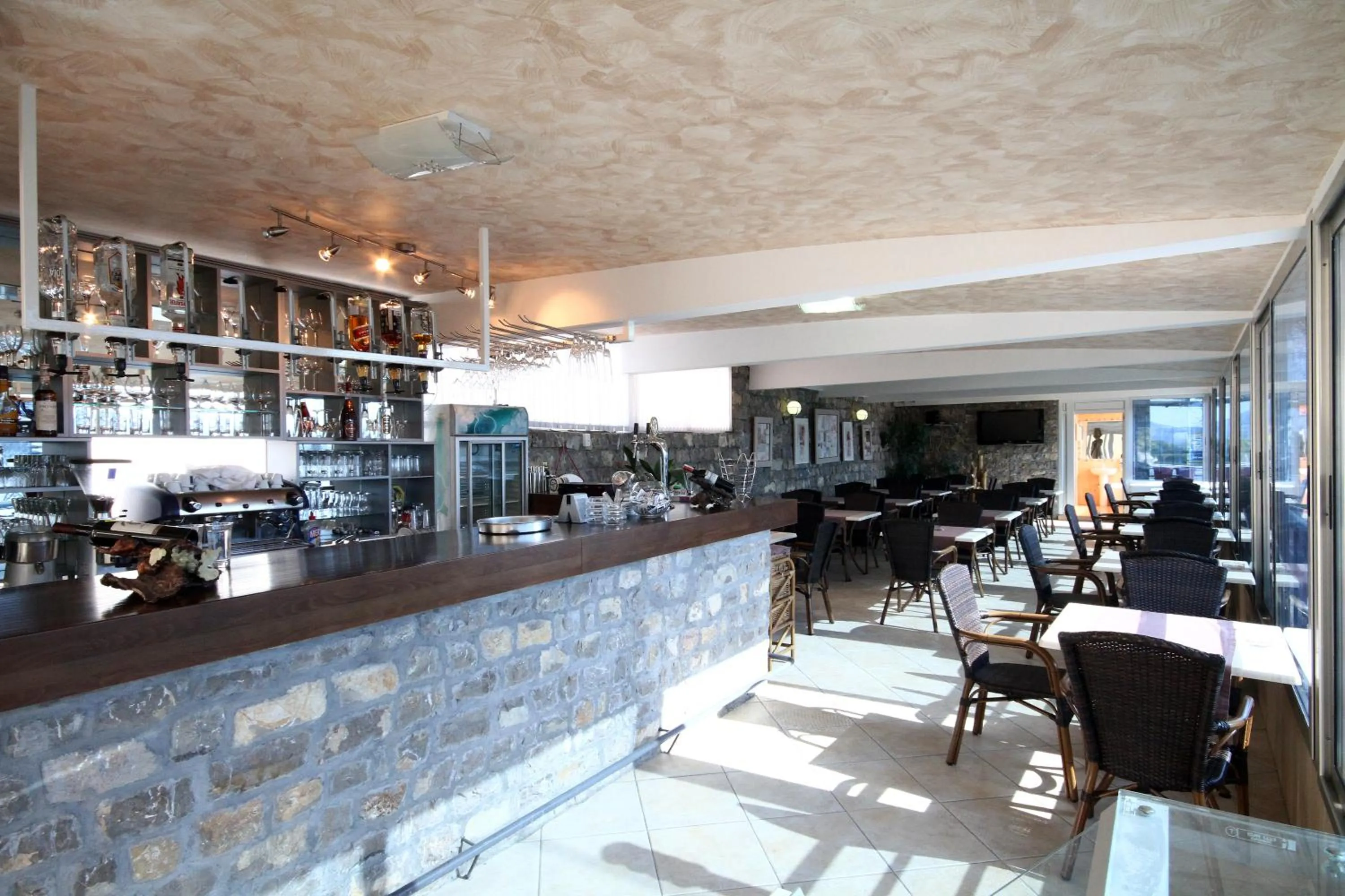 Restaurant/places to eat in Hotel Bella Vista