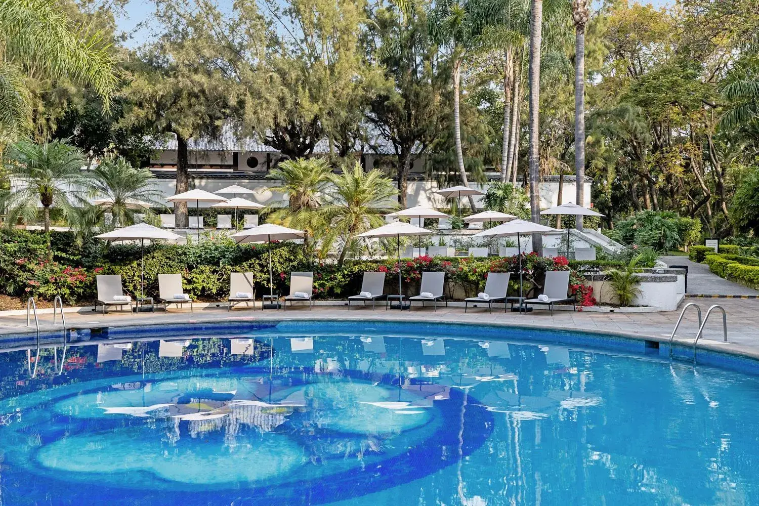 Swimming pool in Grand Fiesta Americana Sumiya Cuernavaca Swimming pool in Grand Fiesta Americana Sumiya Cuernavaca