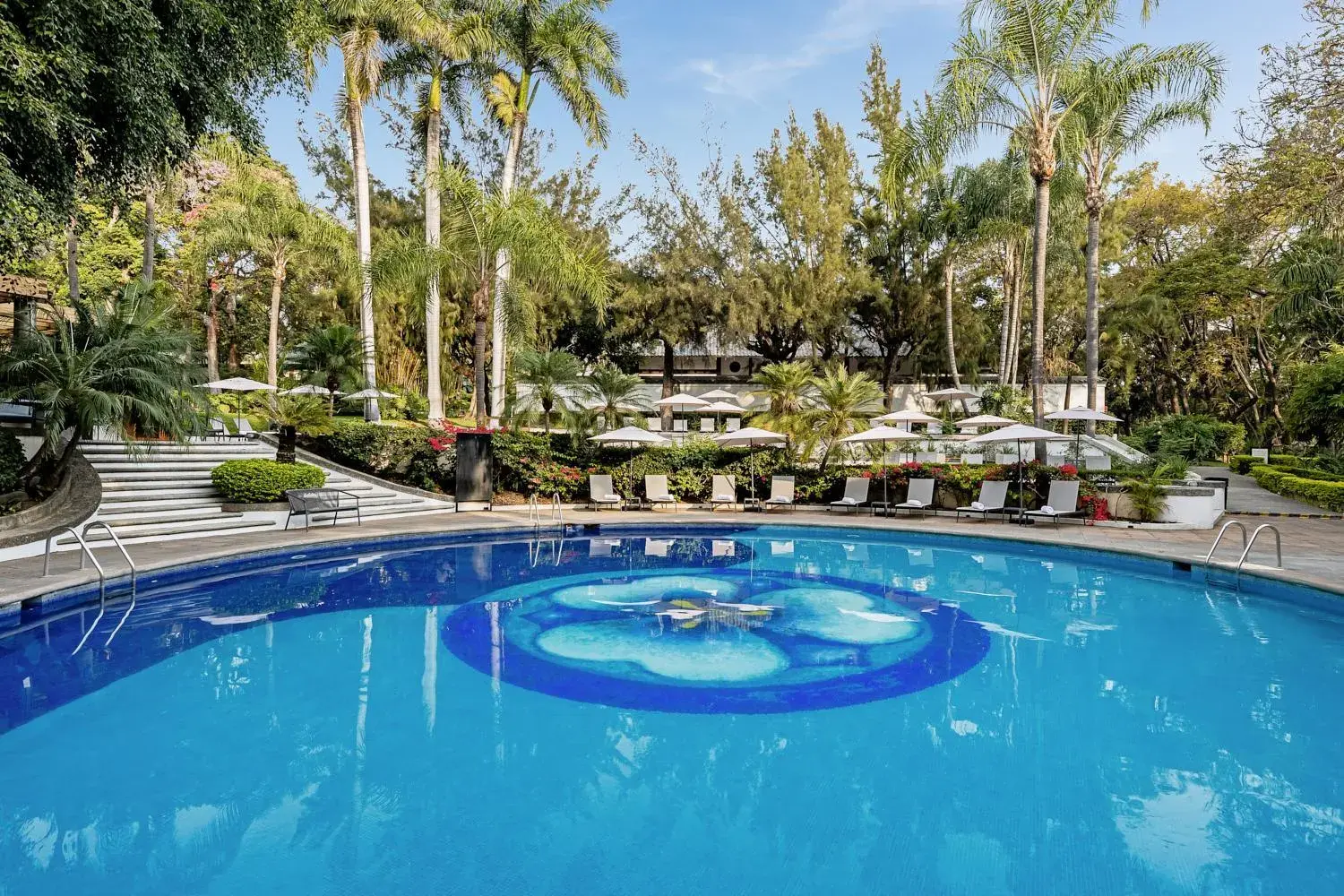 Swimming pool in Grand Fiesta Americana Sumiya Cuernavaca Swimming pool in Grand Fiesta Americana Sumiya Cuernavaca