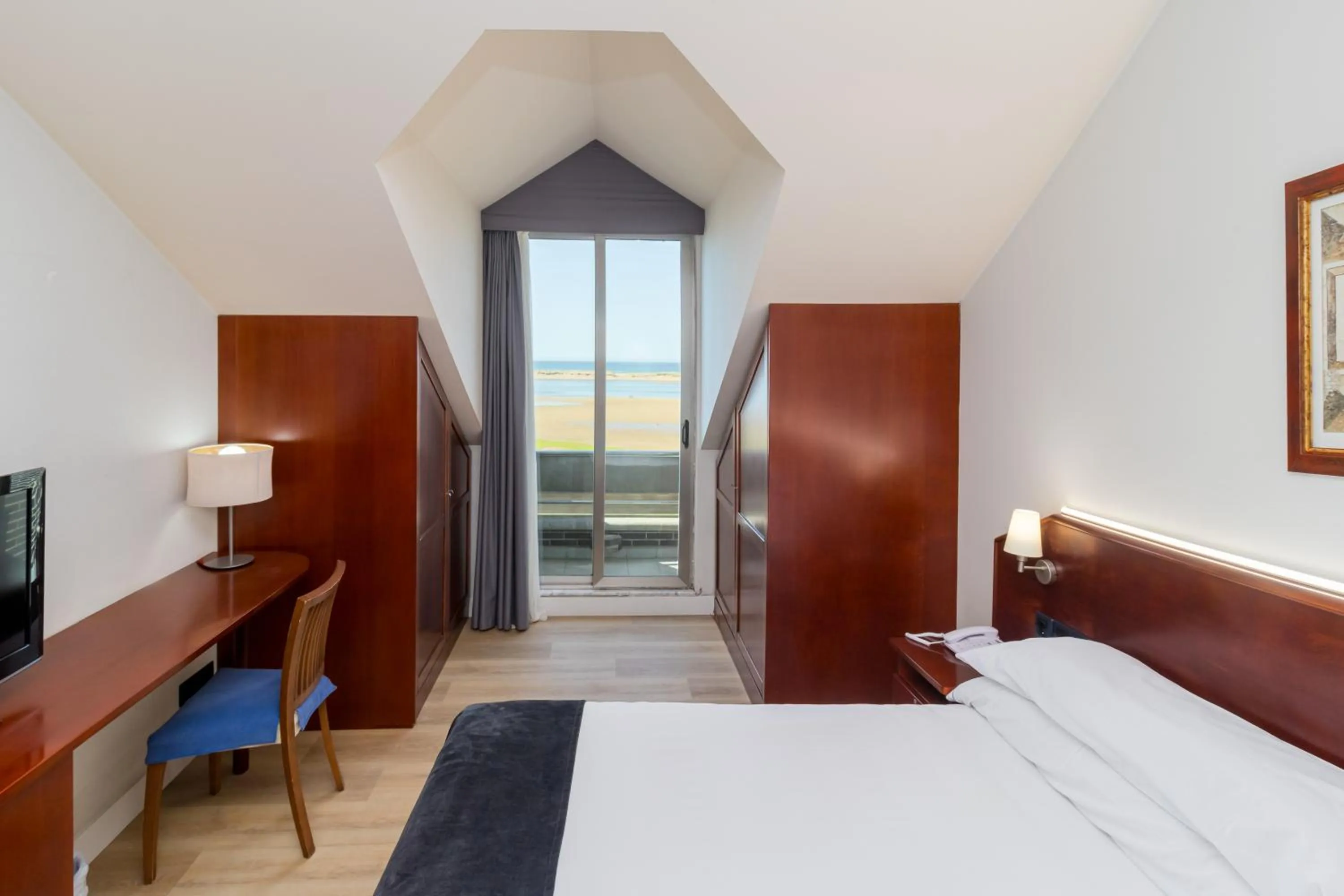 Photo of the whole room, Bed in Hotel Milagros Golf