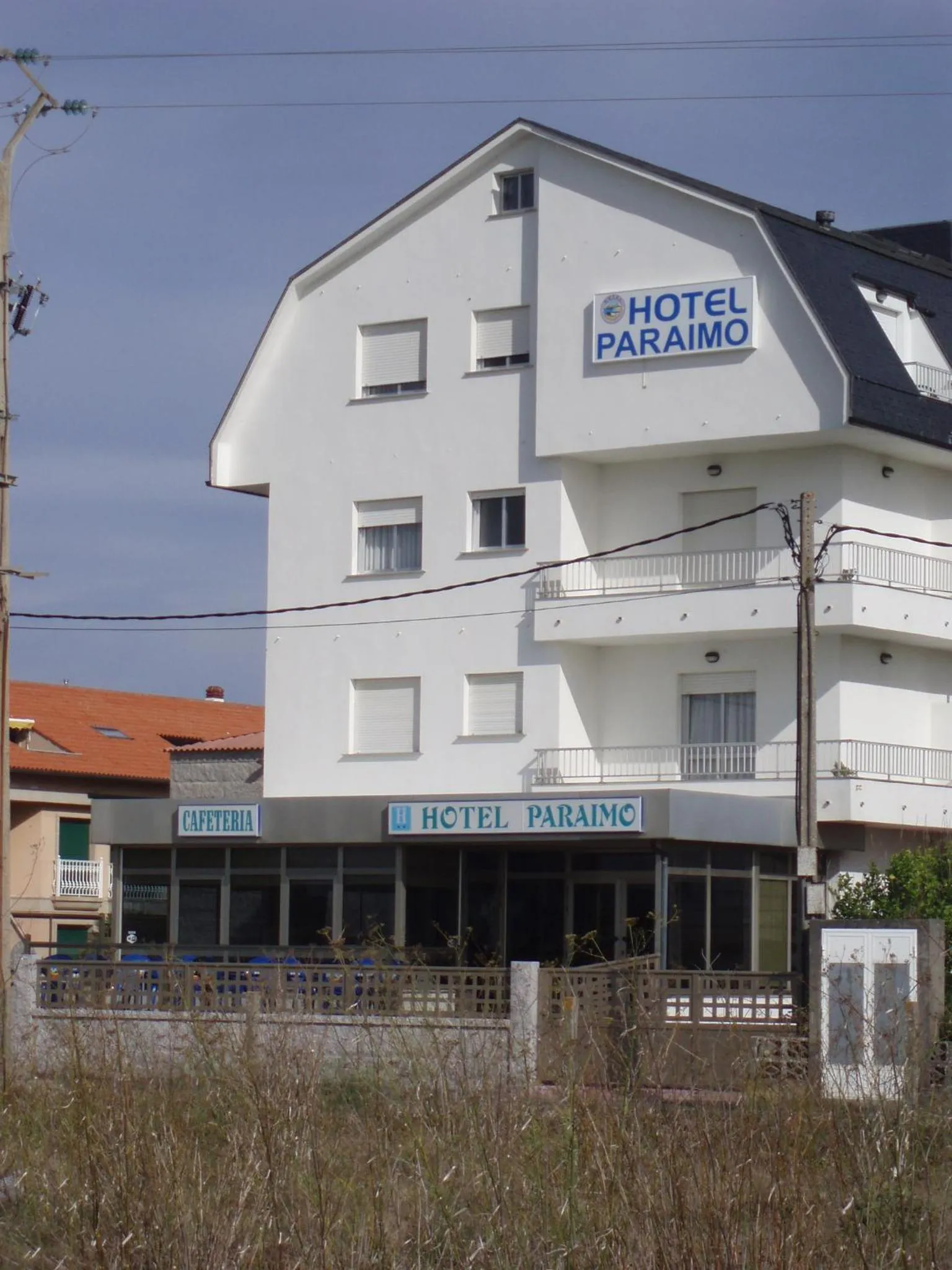 Property building in Hotel Paraimo