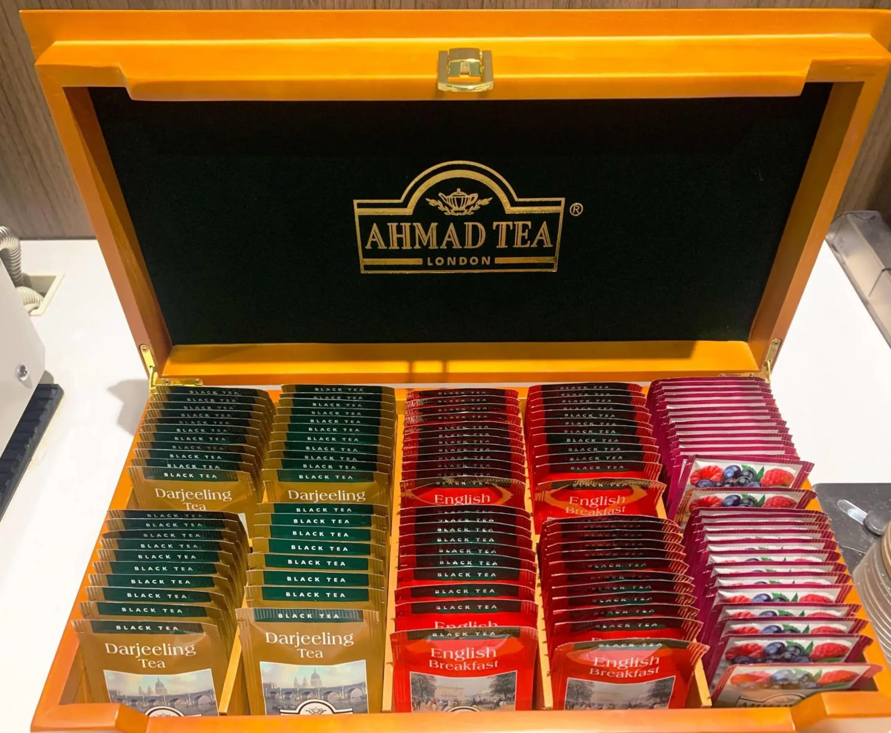 Lobby or reception in Comfort Hotel Nagoya Fushimi Lobby or reception in Comfort Hotel Nagoya Fushimi