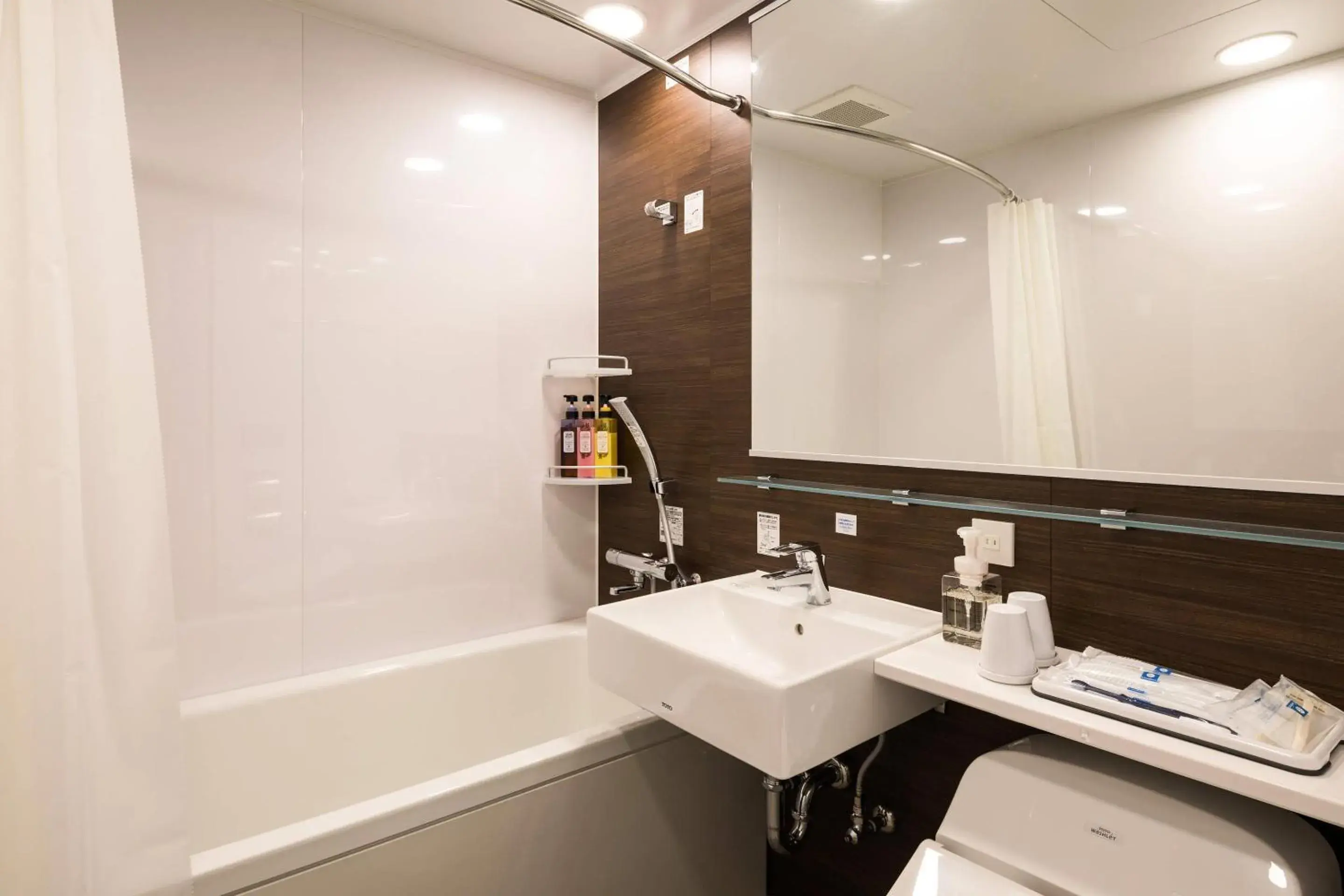 Twin Room - Non Smoking in Comfort Hotel Nagoya Fushimi Twin Room - Non Smoking in Comfort Hotel Nagoya Fushimi