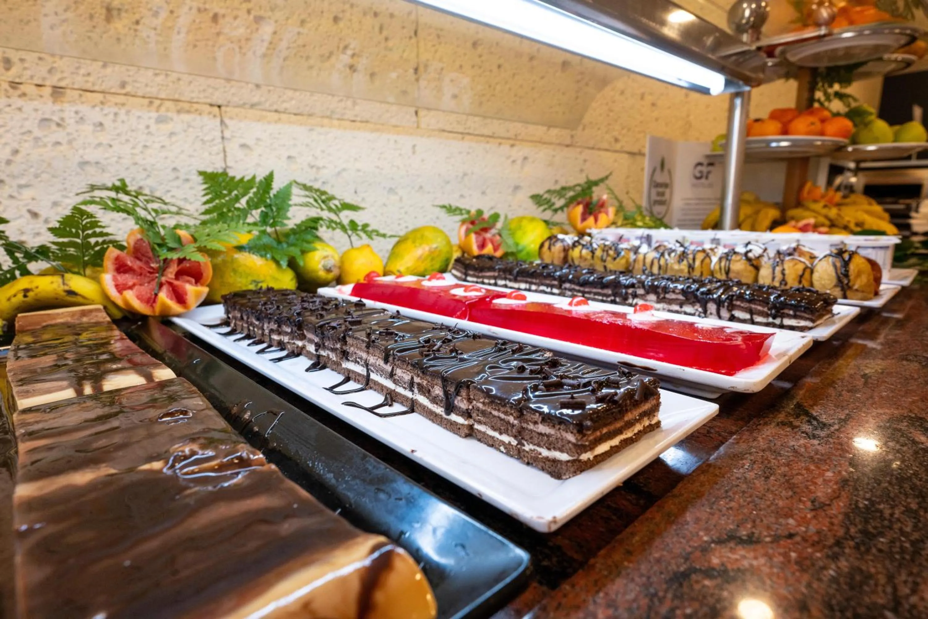 Restaurant/places to eat in GF Noelia