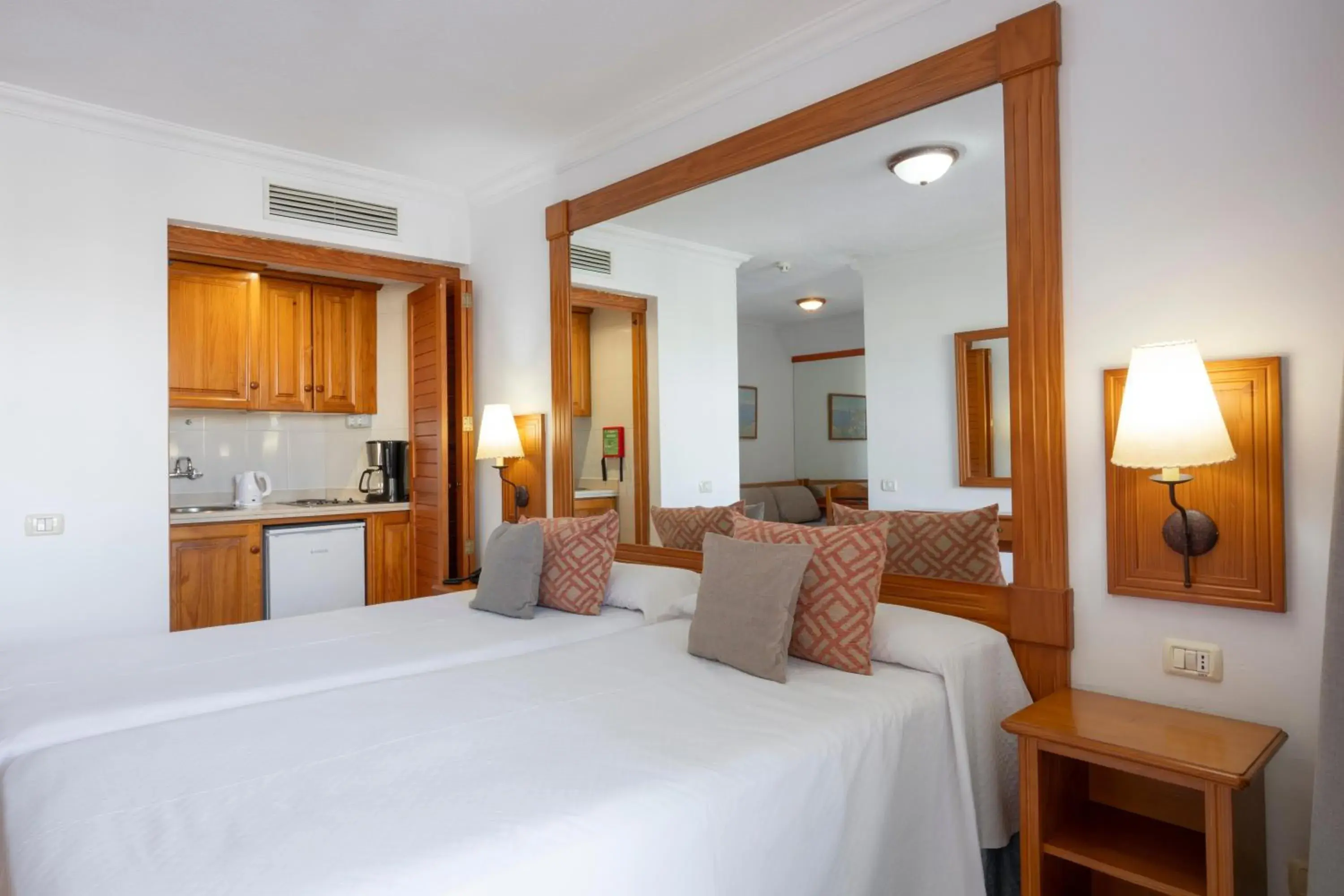 Photo of the whole room, Bed in GF Noelia Photo of the whole room, Bed in GF Noelia