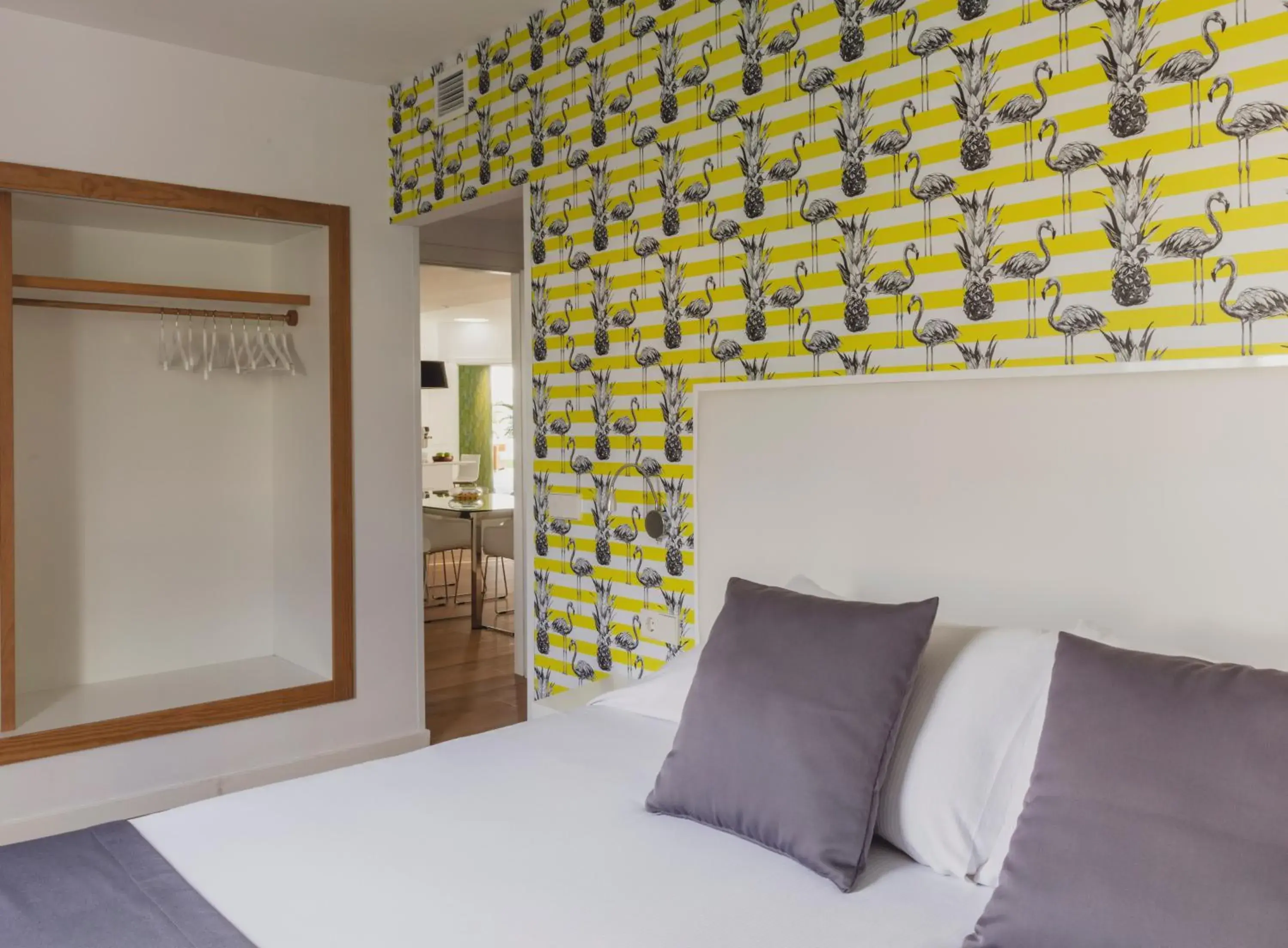 Bedroom, Bed in Flamingo Beach Mate Bedroom, Bed in Flamingo Beach Mate