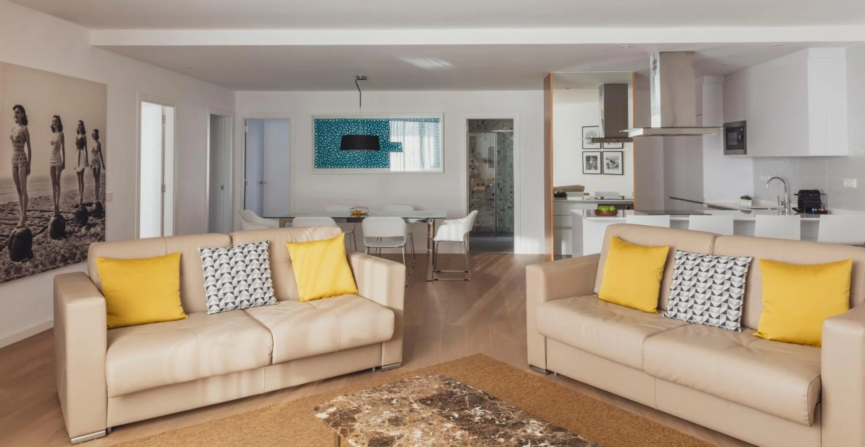 Kitchen or kitchenette in Flamingo Beach Mate