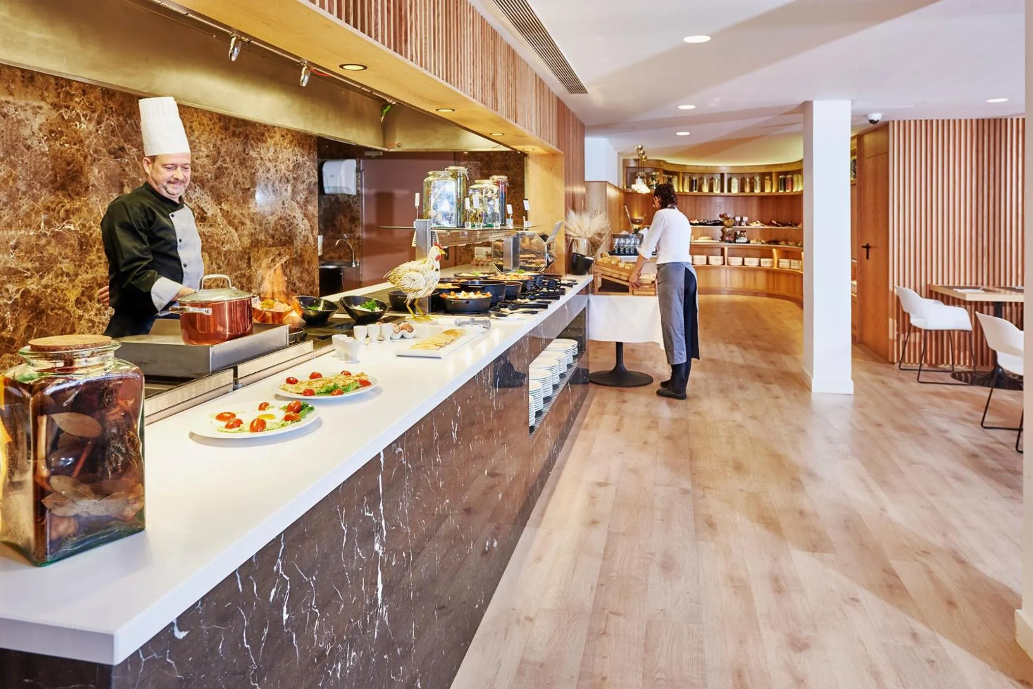 Restaurant/places to eat in Flamingo Beach Mate