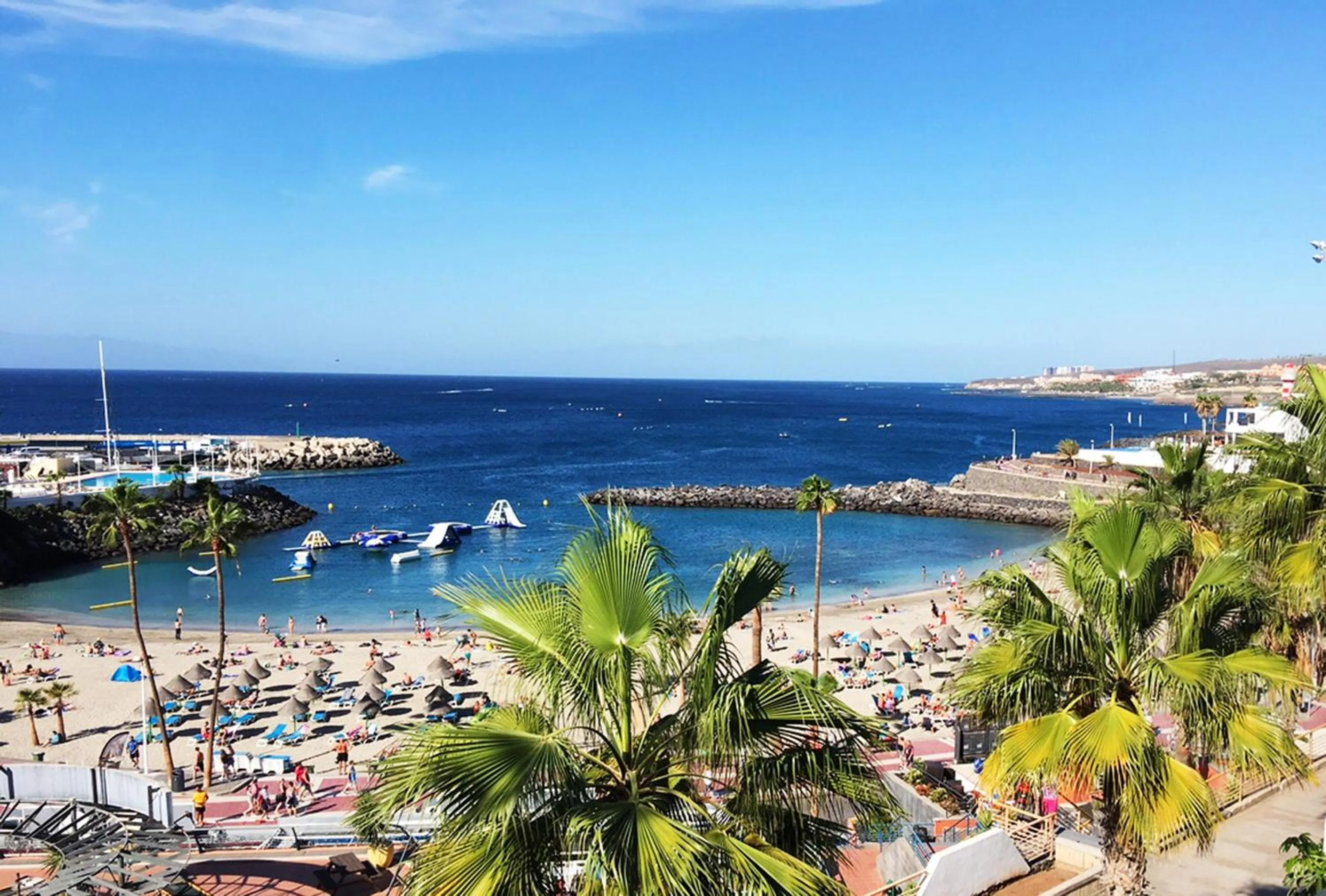 Beach in Flamingo Beach Mate
