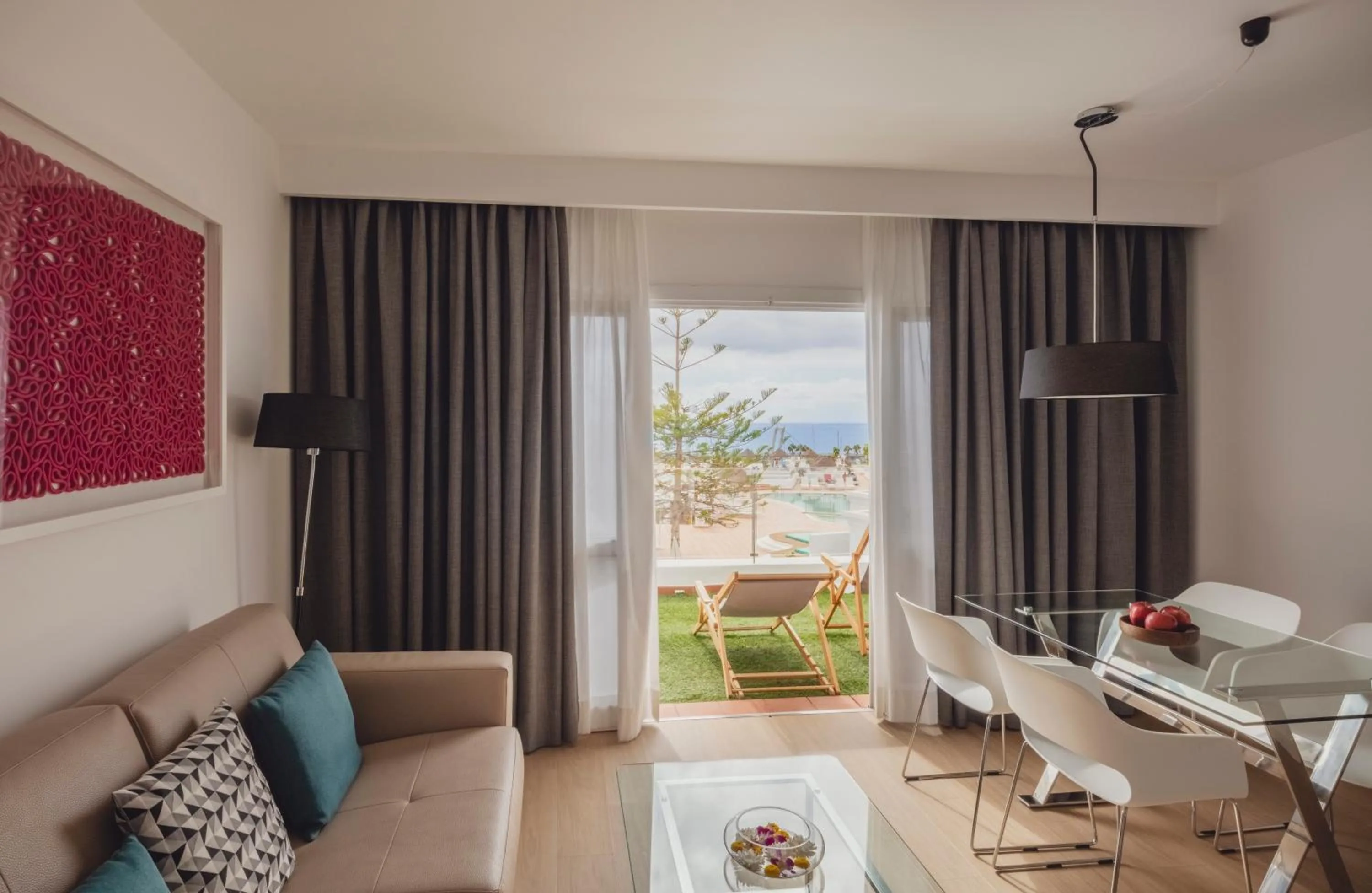 Living room in Flamingo Beach Mate