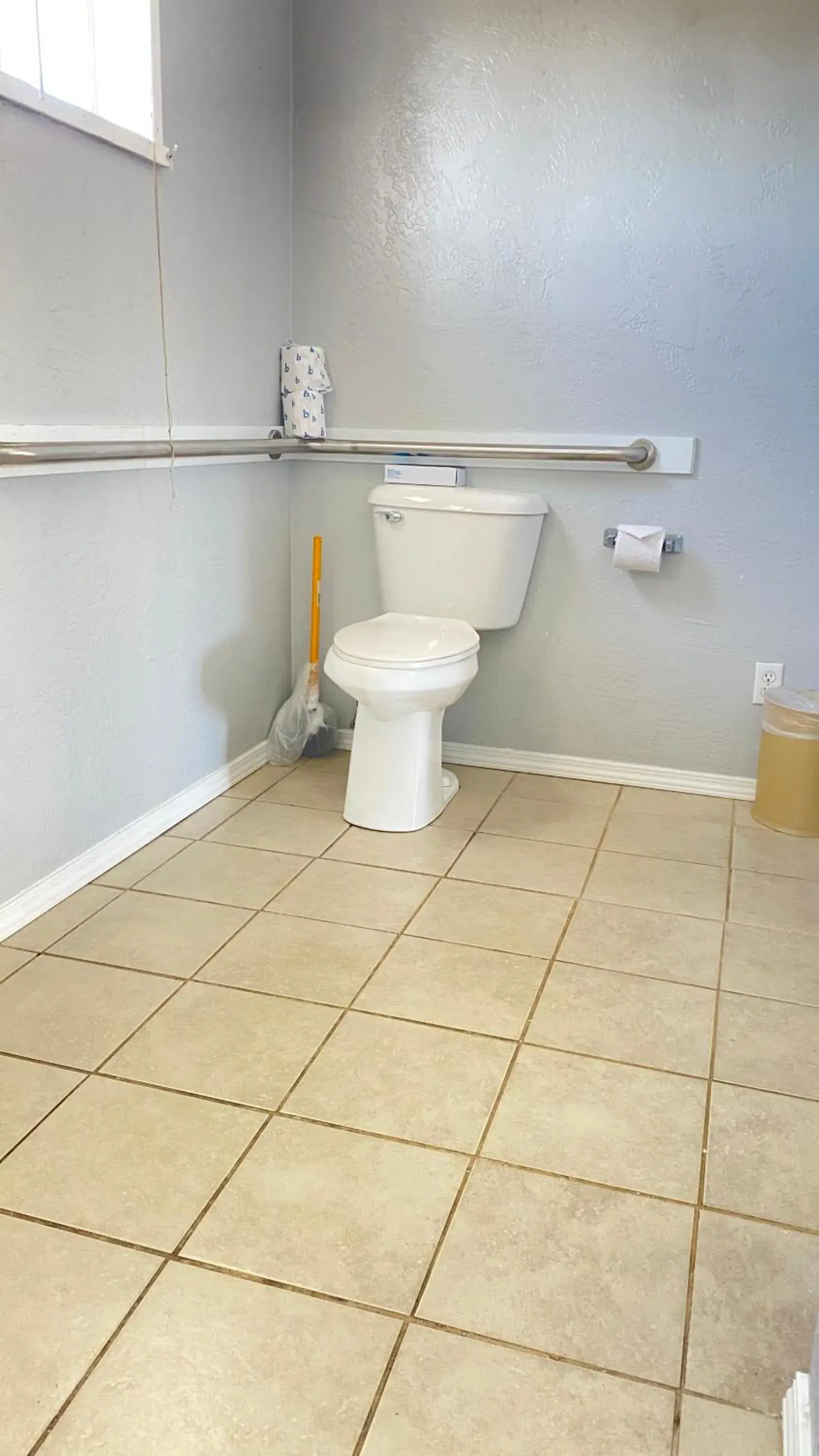 Studio with Two Queen Beds in Ocean Shores Inn & Suites Studio with Two Queen Beds in Ocean Shores Inn & Suites