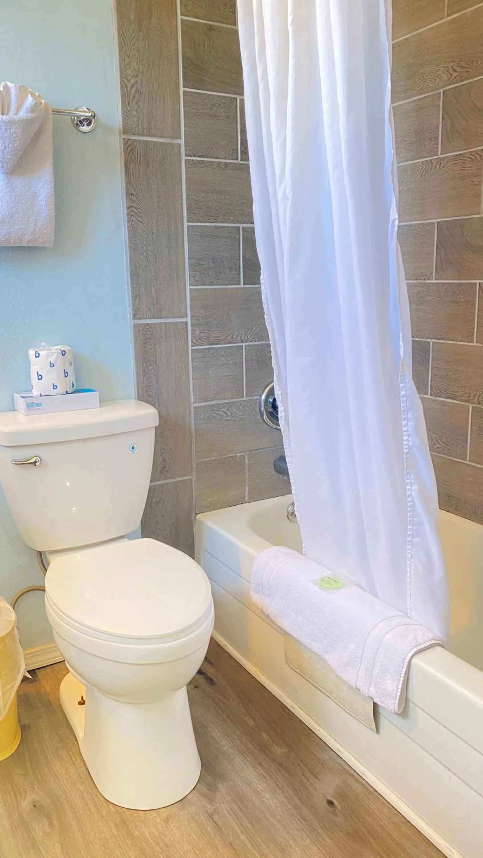 Ocean Shores Inn & Suites