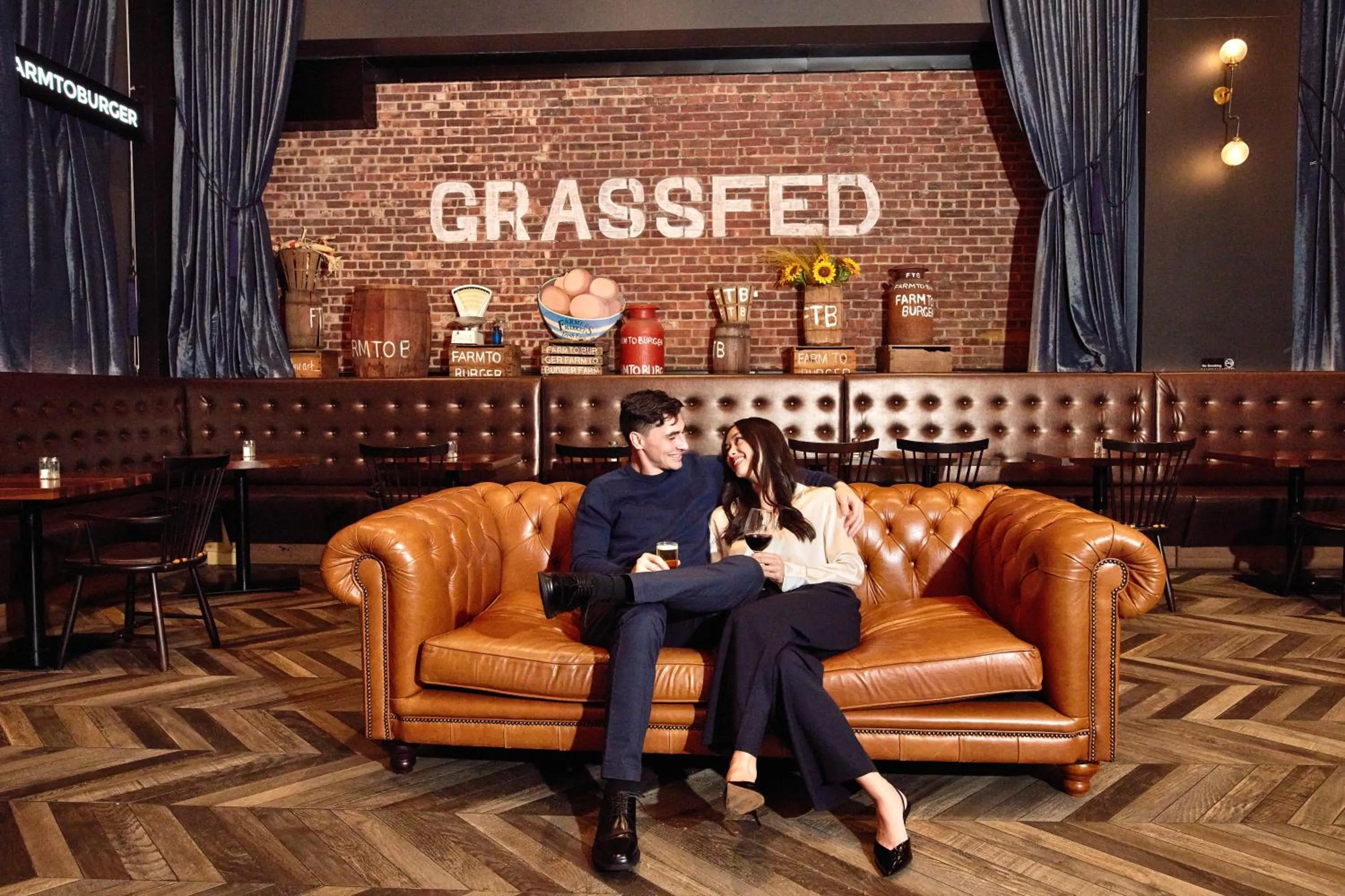 Dining area in Aliz Hotel Times Square