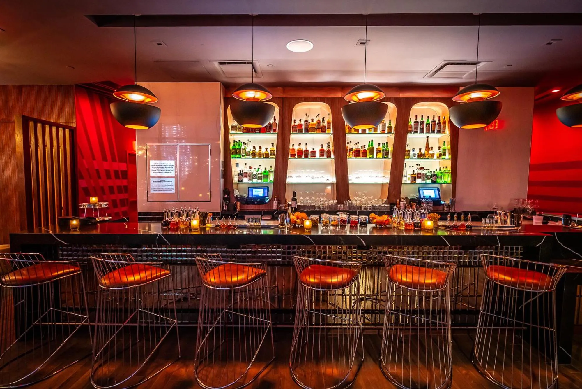 Restaurant/places to eat in Aliz Hotel Times Square