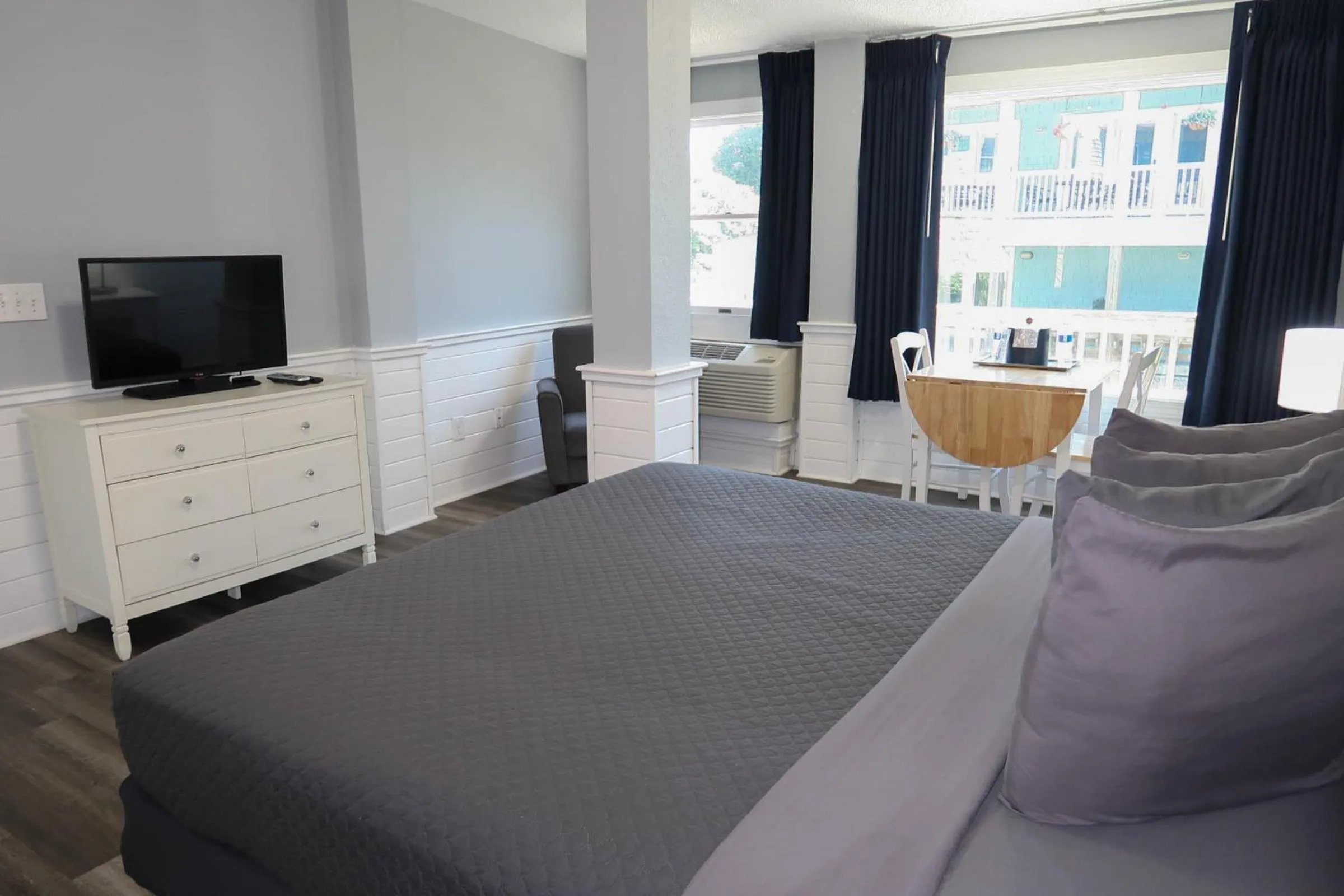 Bed in The Inn at Corolla