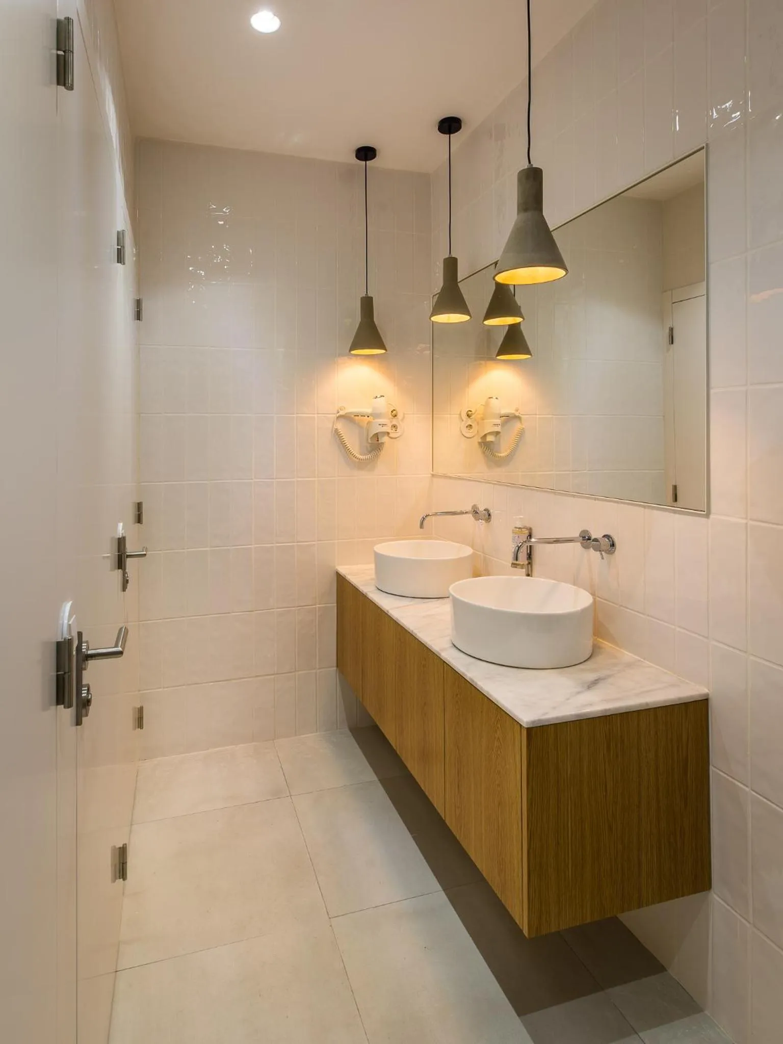 Bathroom in Gallery Hostel