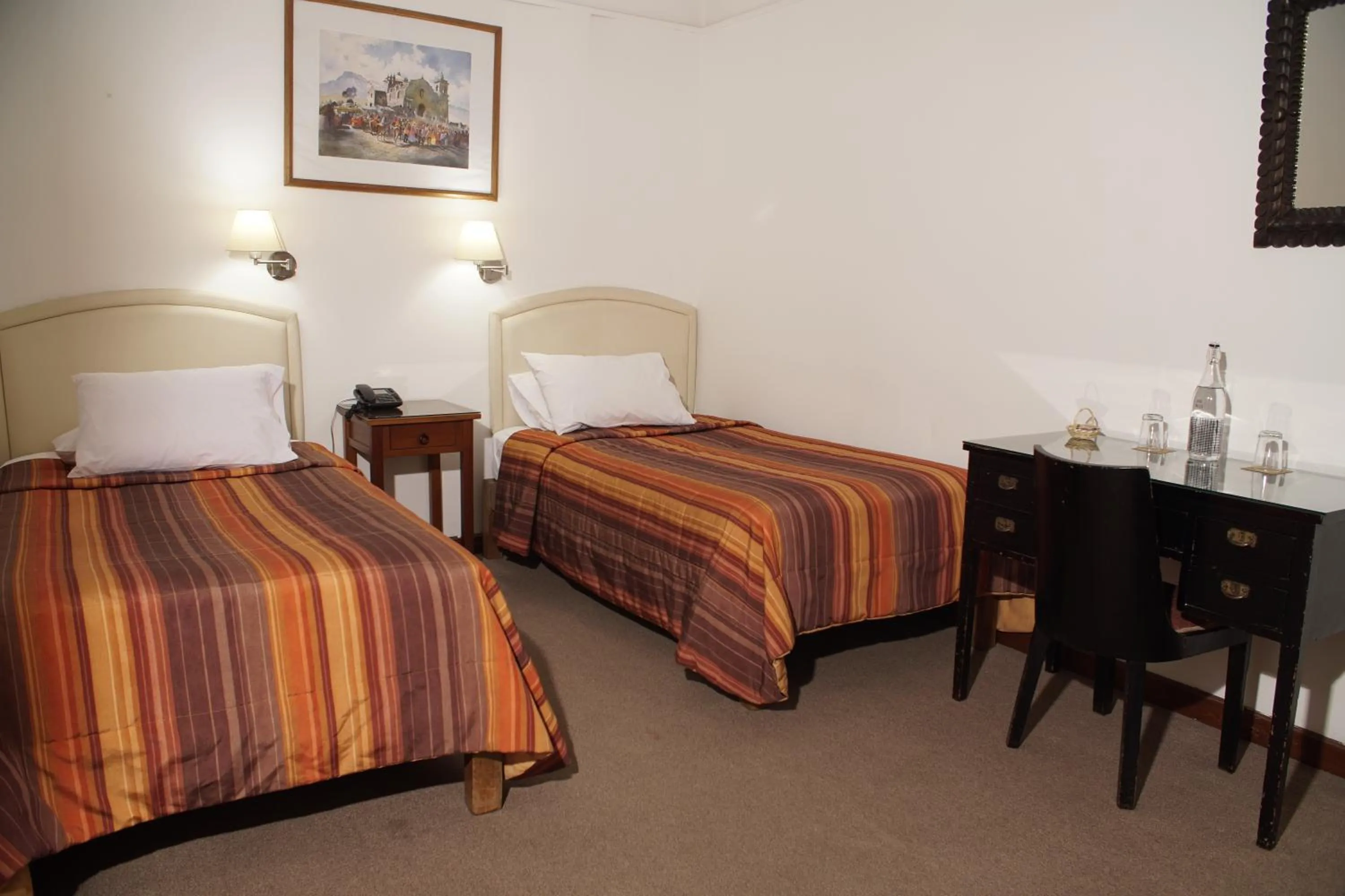 Twin Room in Hostal Solar