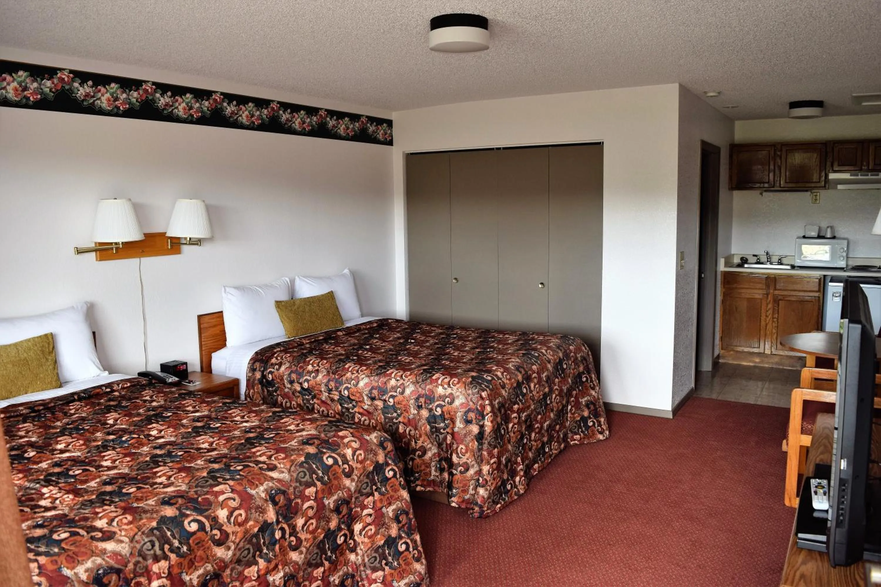 Bed in Littletree Inn