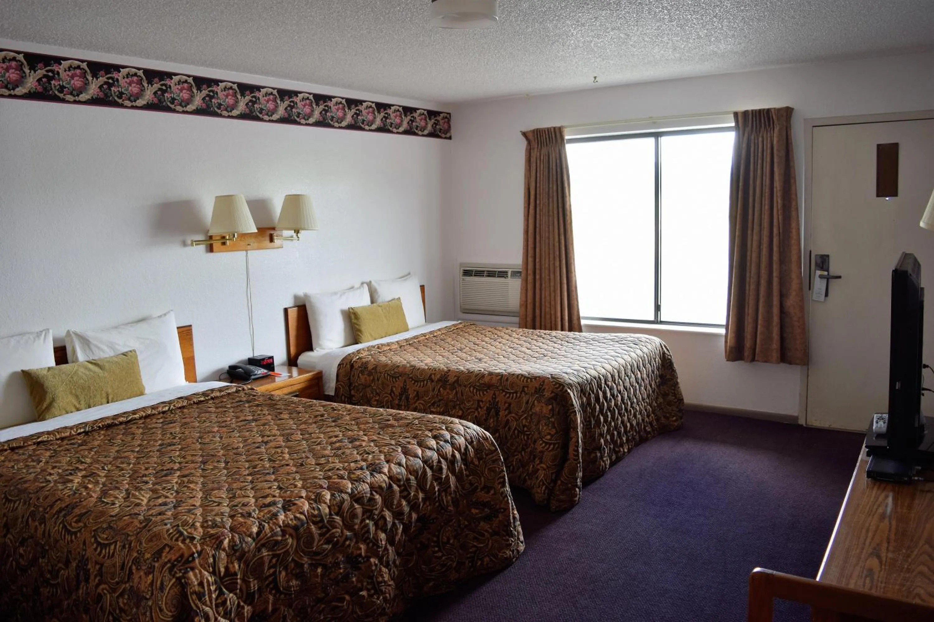 Bed in Littletree Inn