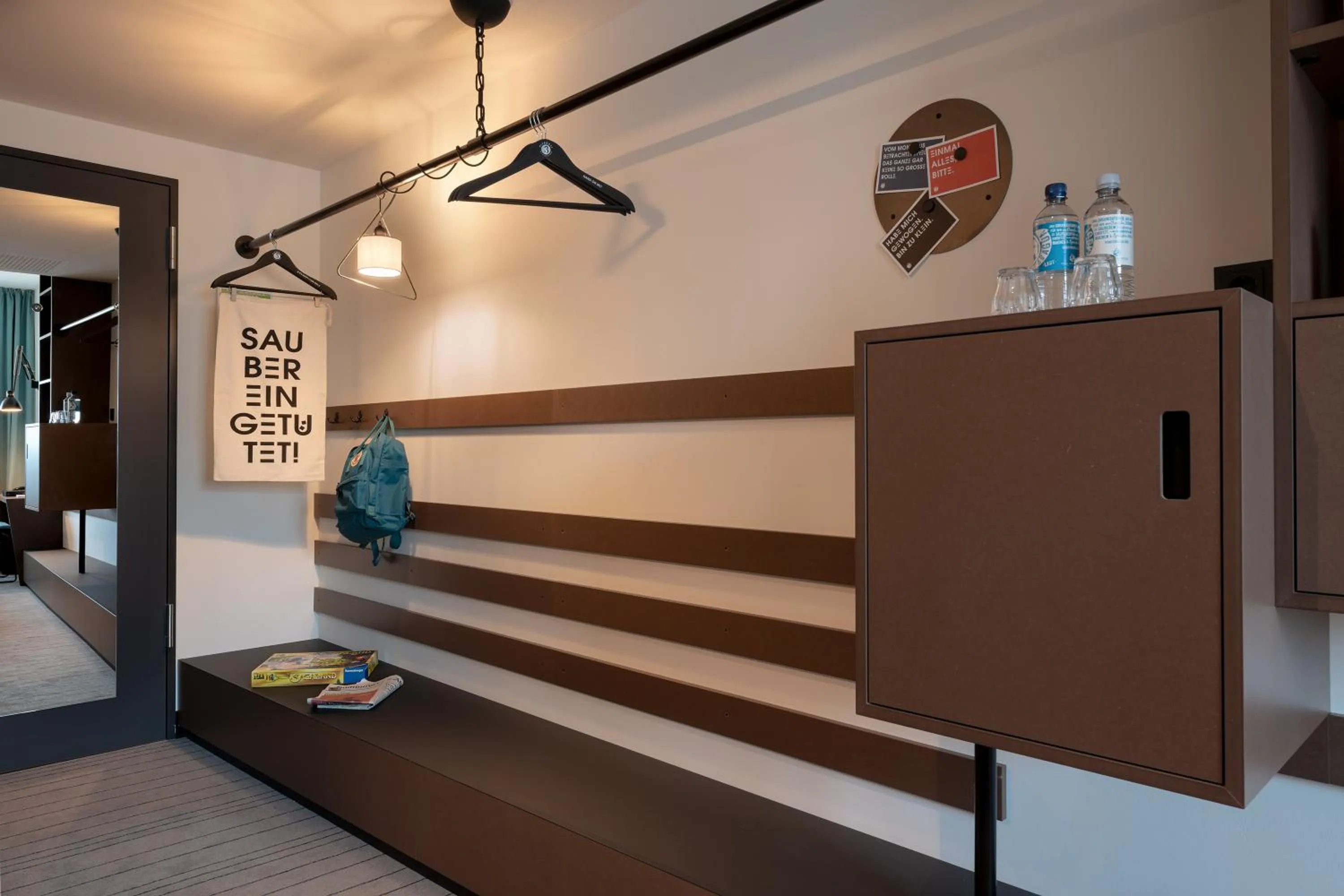 Photo of the whole room in PIERDREI Hotel HafenCity Hamburg