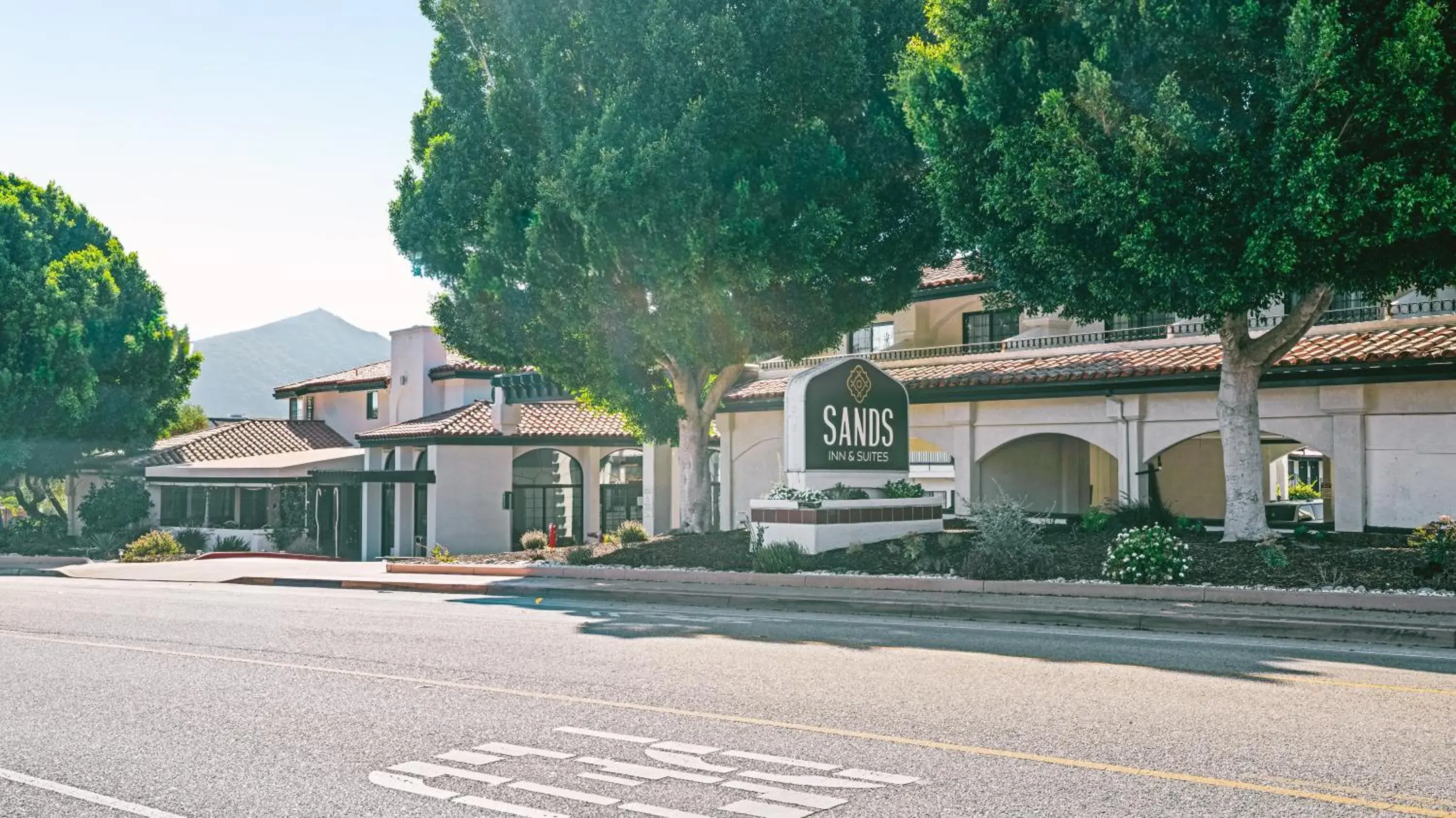 Property building in Sands Inn & Suites Property building in Sands Inn & Suites