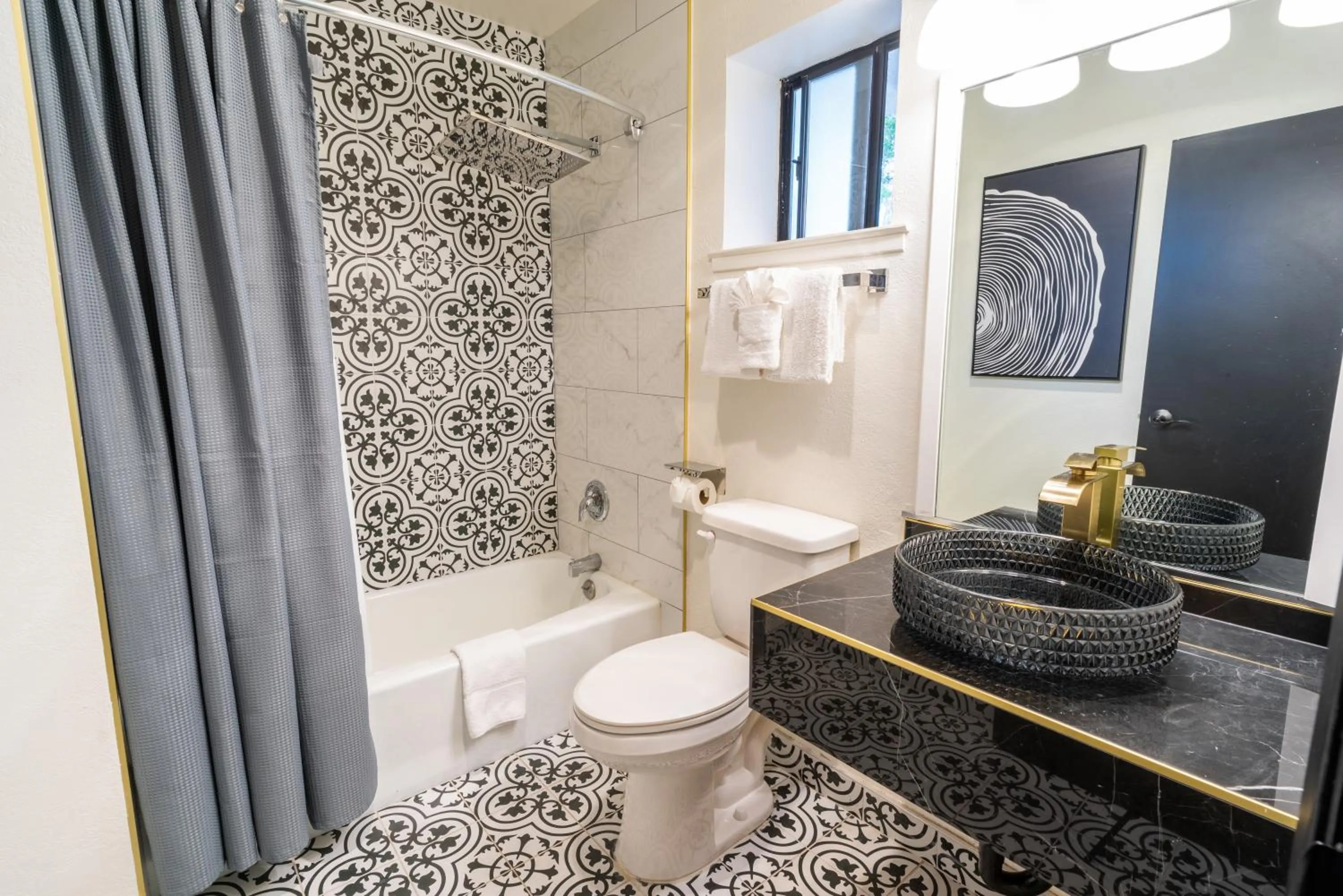 Bathroom in Sands Inn & Suites