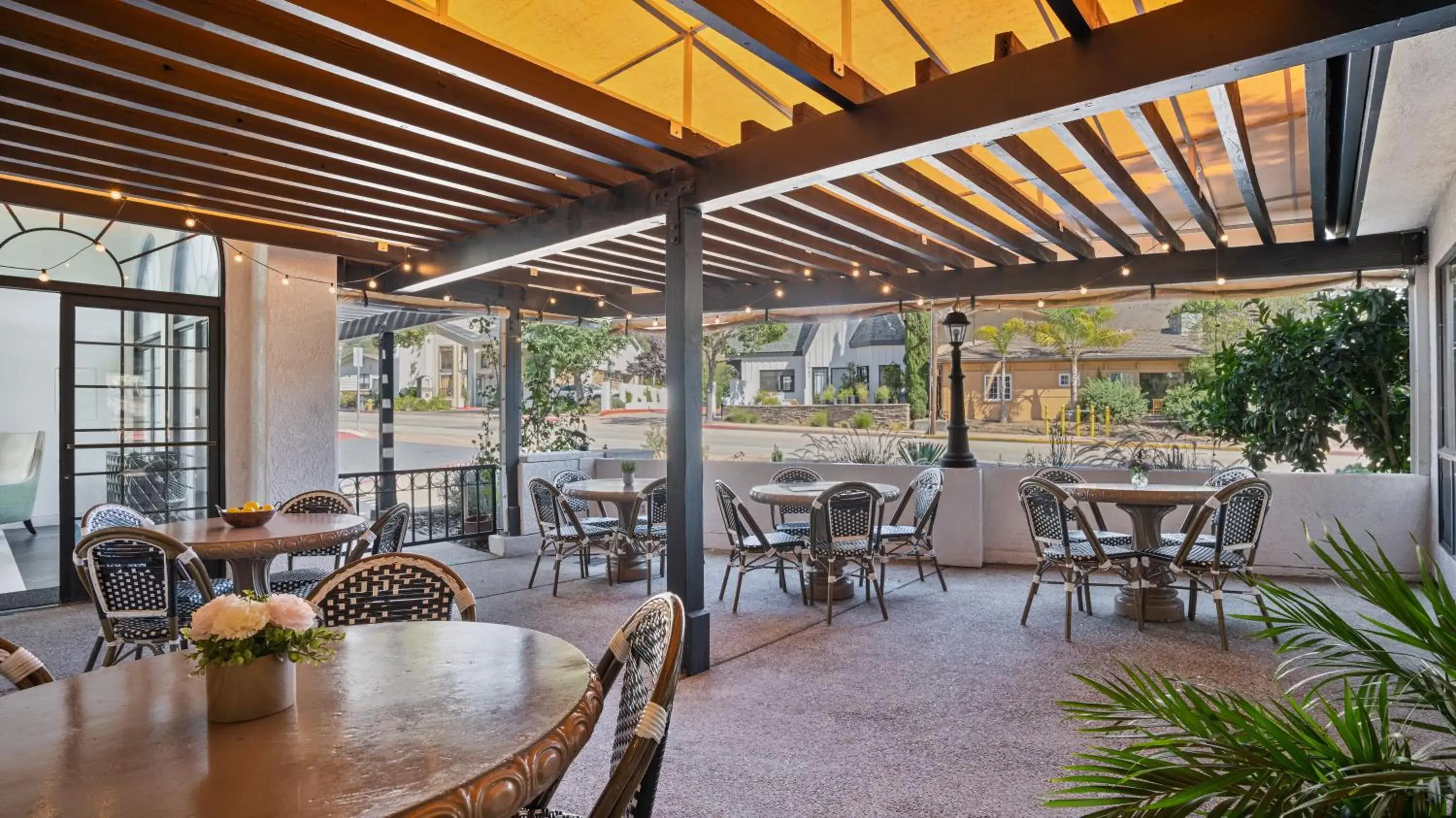 Breakfast in Sands Inn & Suites Breakfast in Sands Inn & Suites