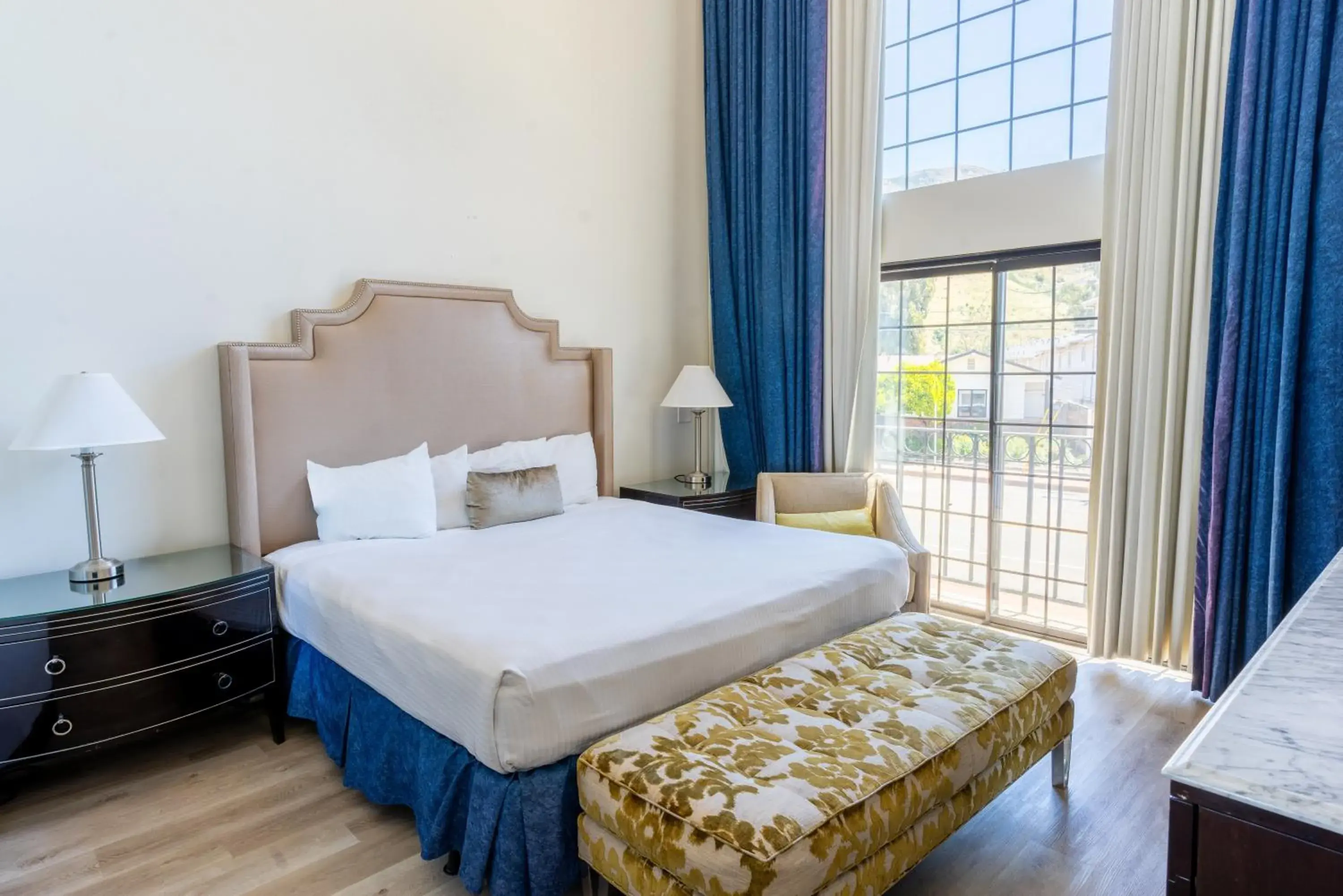 Bedroom, Bed in Sands Inn & Suites Bedroom, Bed in Sands Inn & Suites