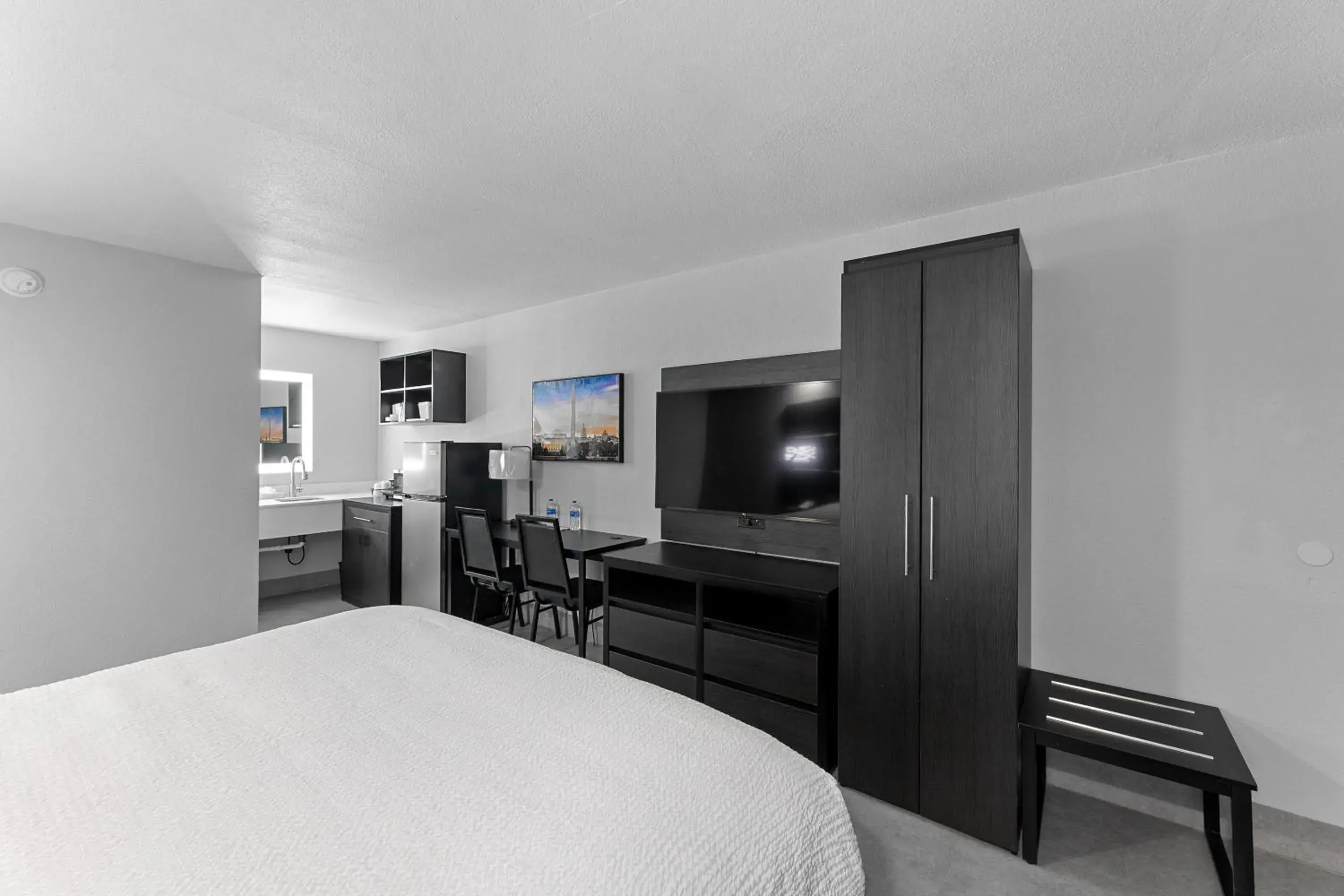 Photo of the whole room, Bed in Baymont by Wyndham San Antonio Near Lackland AFB Photo of the whole room, Bed in Baymont by Wyndham San Antonio Near Lackland AFB