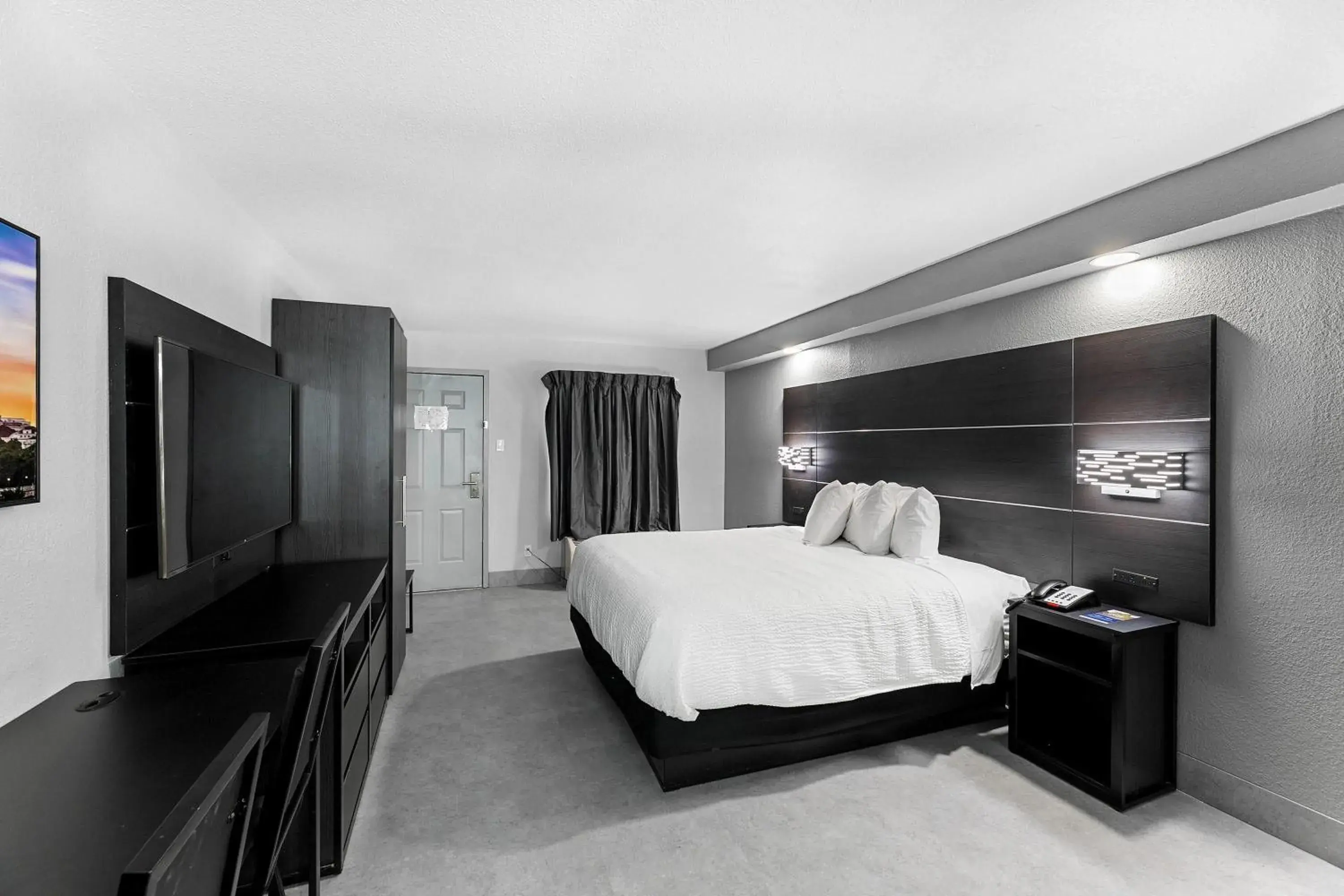 Photo of the whole room, Bed in Baymont by Wyndham San Antonio Near Lackland AFB Photo of the whole room, Bed in Baymont by Wyndham San Antonio Near Lackland AFB