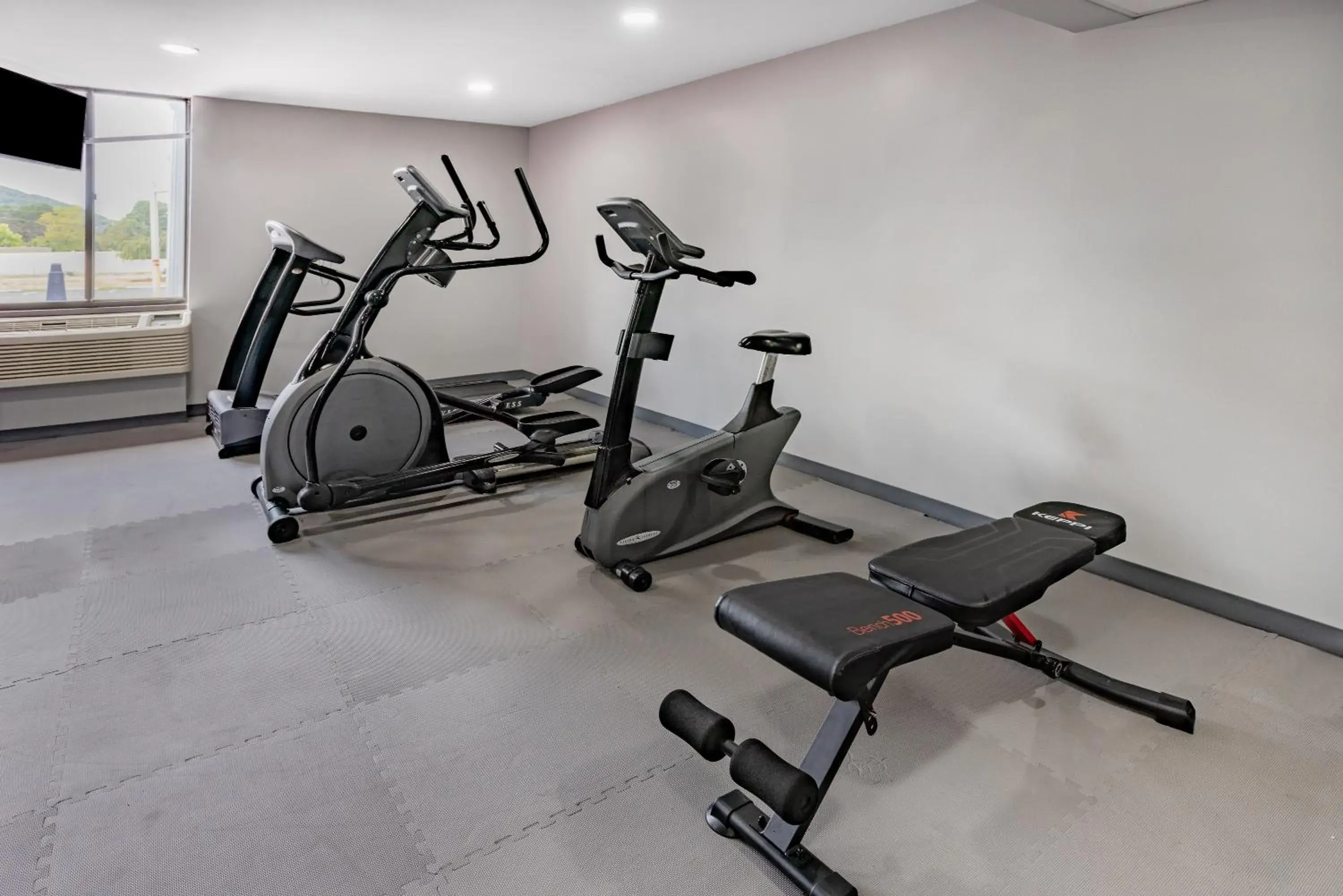 Fitness centre/facilities in Wingate by Wyndham Fishkill Fitness centre/facilities in Wingate by Wyndham Fishkill