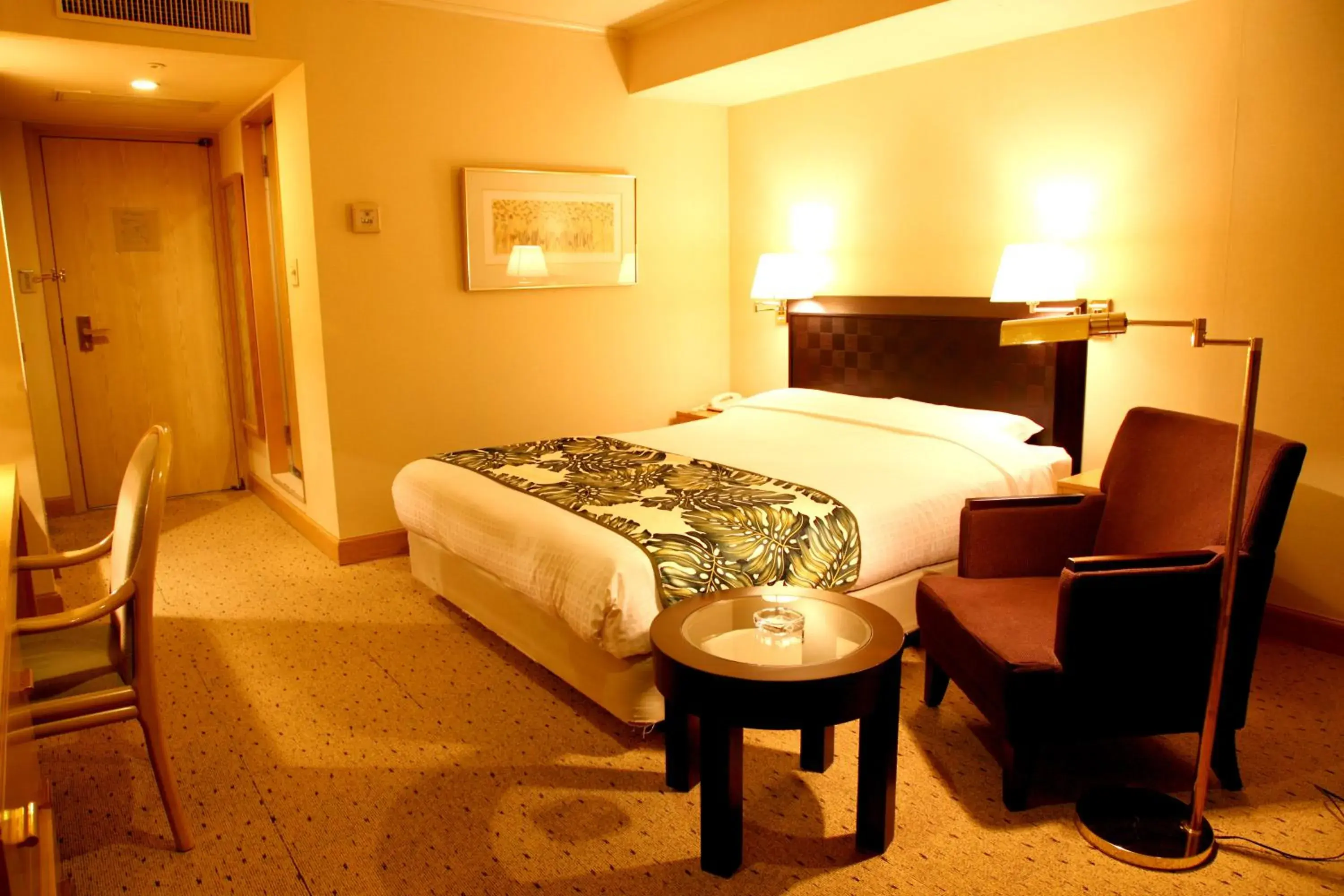 Photo of the whole room, Bed in Breezbay Hotel Resort and Spa Photo of the whole room, Bed in Breezbay Hotel Resort and Spa