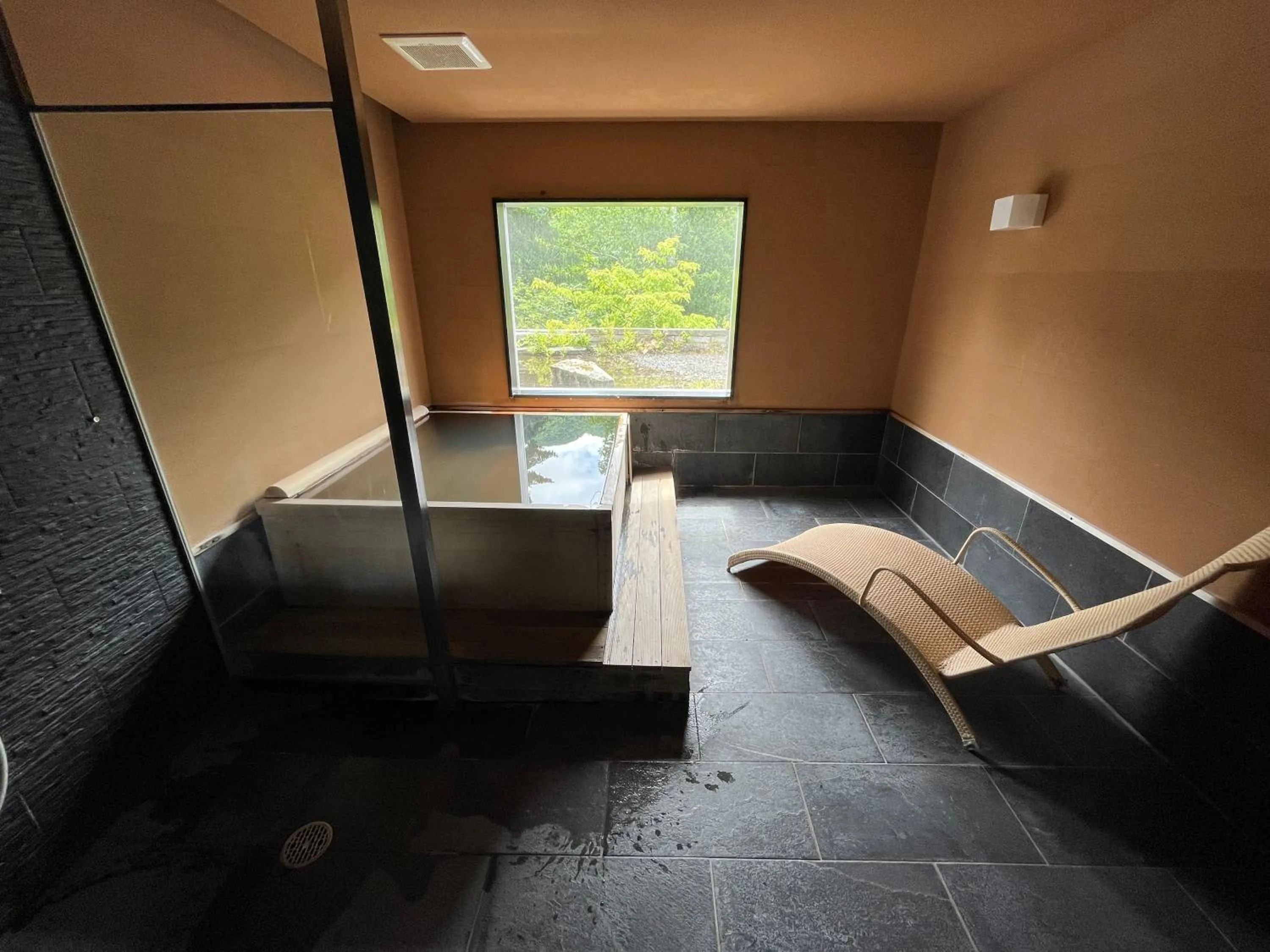 Spa and wellness centre/facilities, Bed in Spa and Esthetique Suichokan-Female&Adult Only