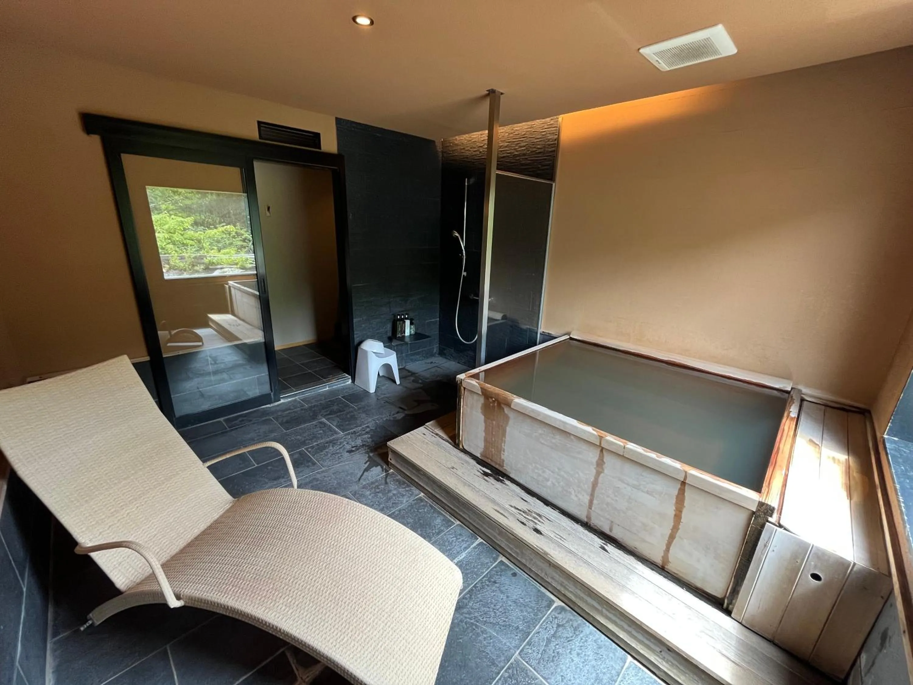 Spa and wellness centre/facilities in Spa and Esthetique Suichokan-Female&Adult Only