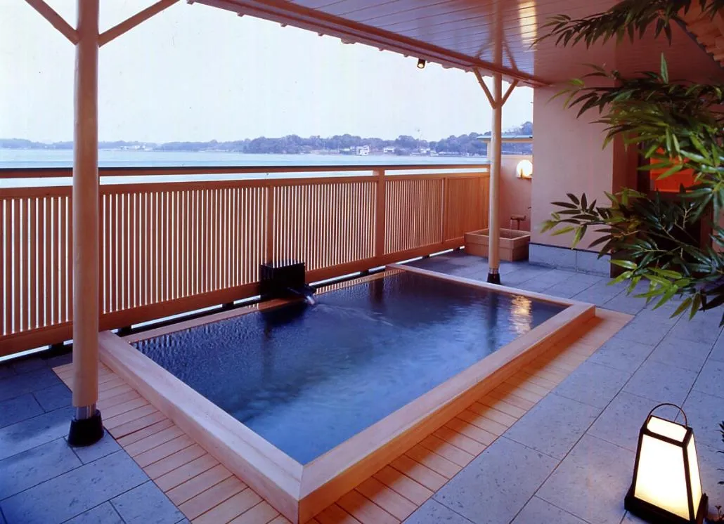 Hot Spring Bath in Hotel Listel Hamanako