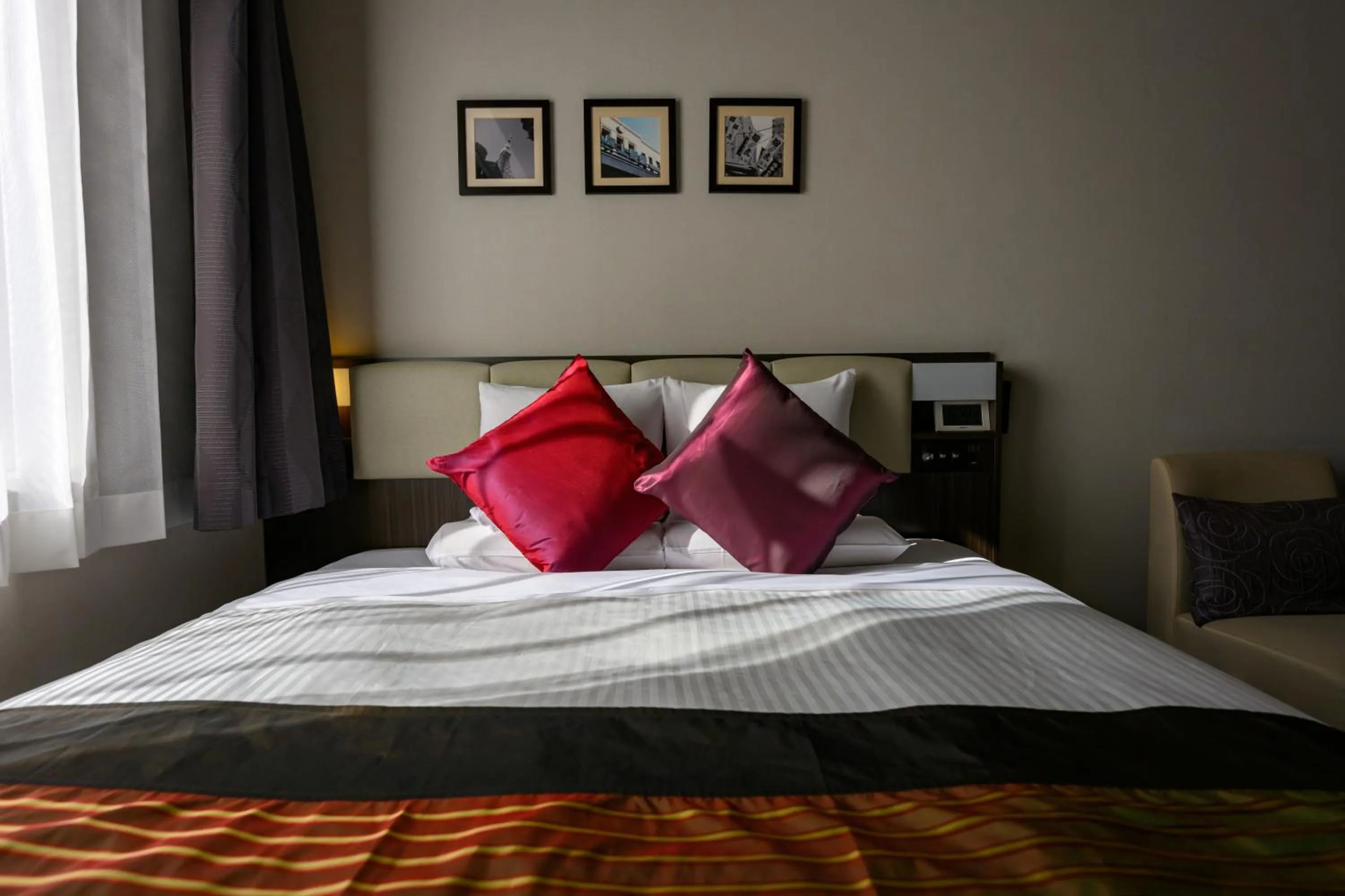 Photo of the whole room, Bed in HOTEL MYSTAYS Ueno East