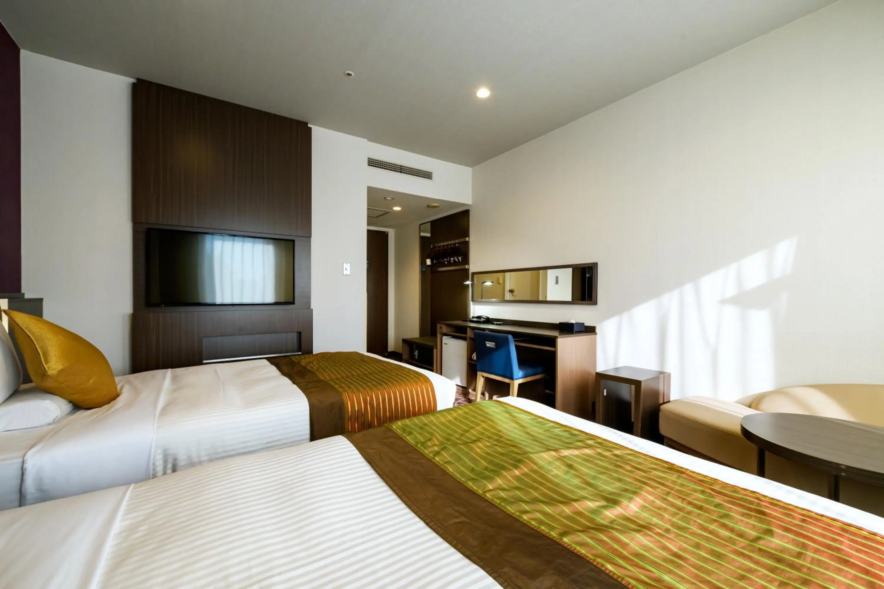 Photo of the whole room, Bed in HOTEL MYSTAYS Ueno East