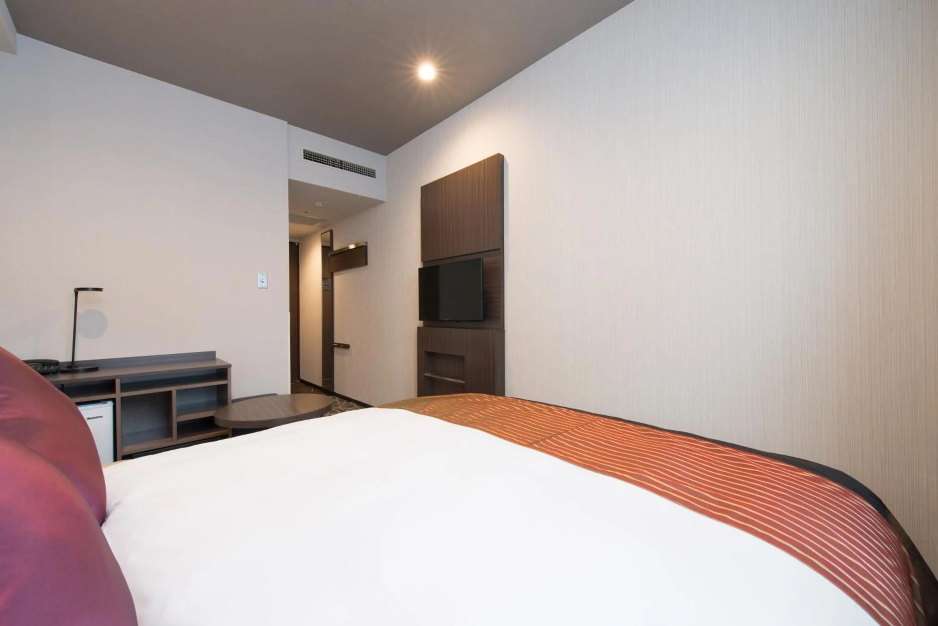 Photo of the whole room, Bed in HOTEL MYSTAYS Ueno East