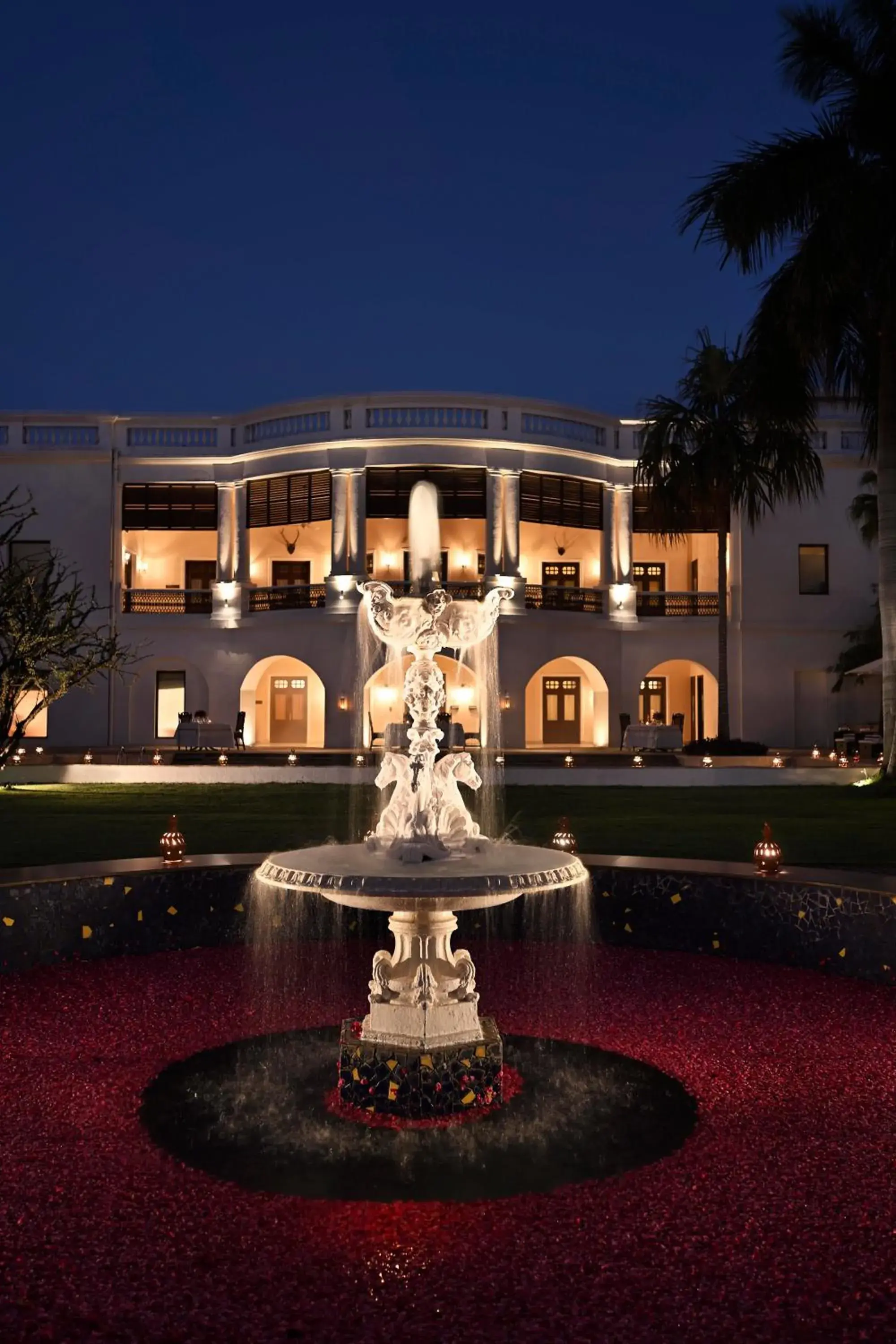 Facade/entrance in Taj Nadesar Palace Facade/entrance in Taj Nadesar Palace