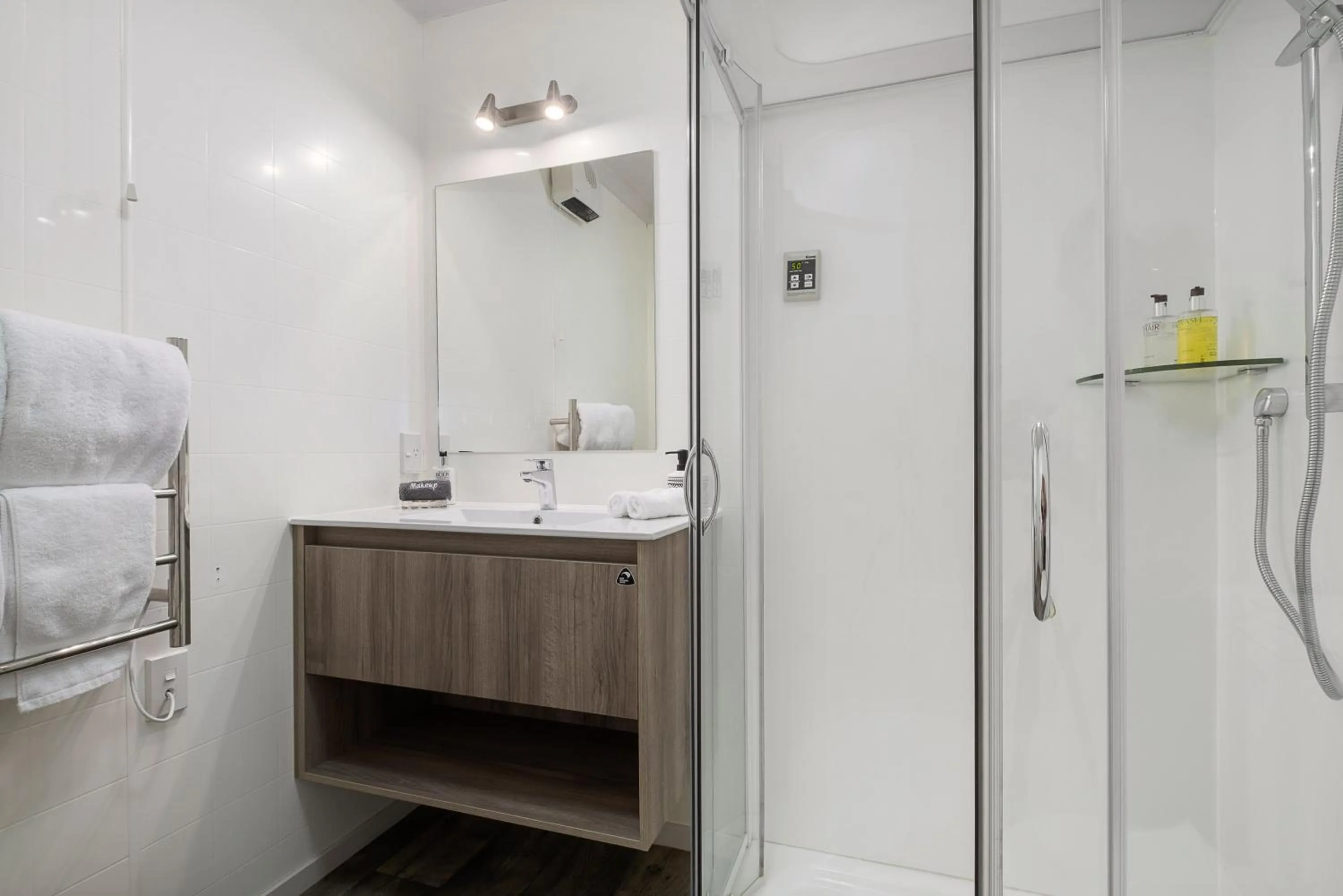 Bathroom in Two Tree Lodge