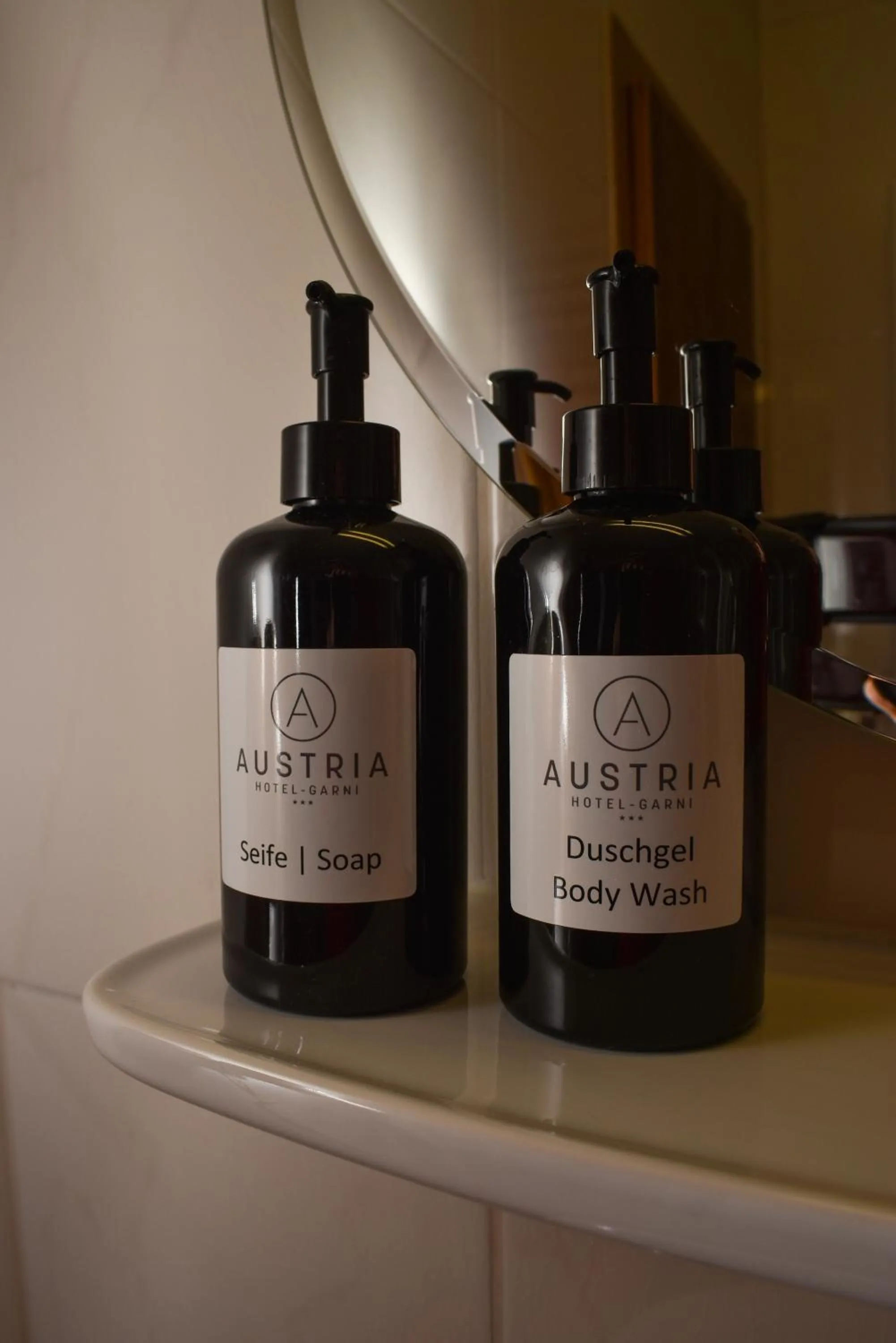 Bathroom in Hotel-Garni Austria