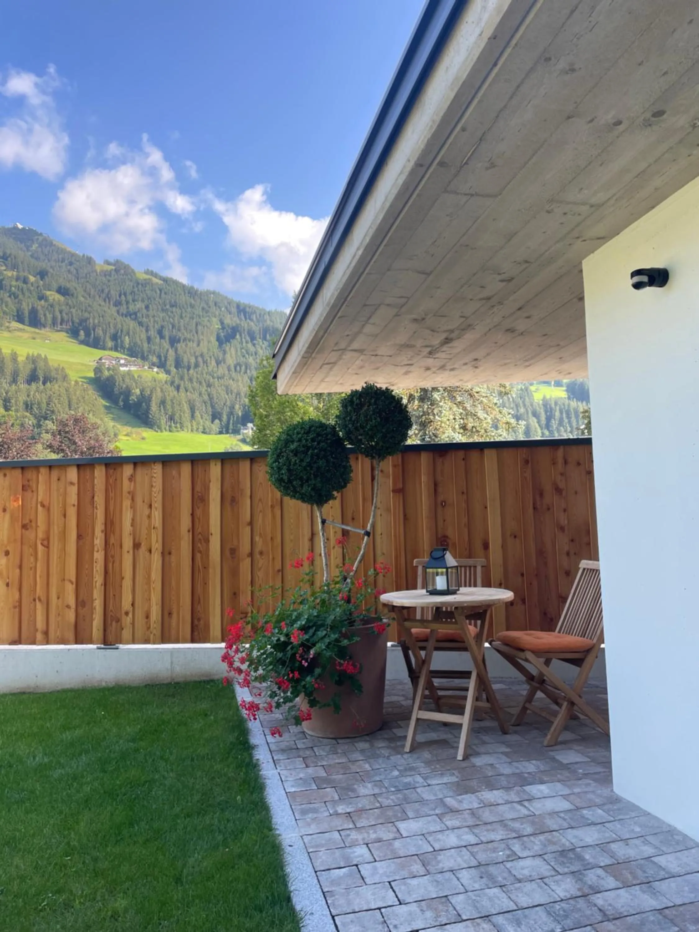 Property building in Hotel-Garni Austria