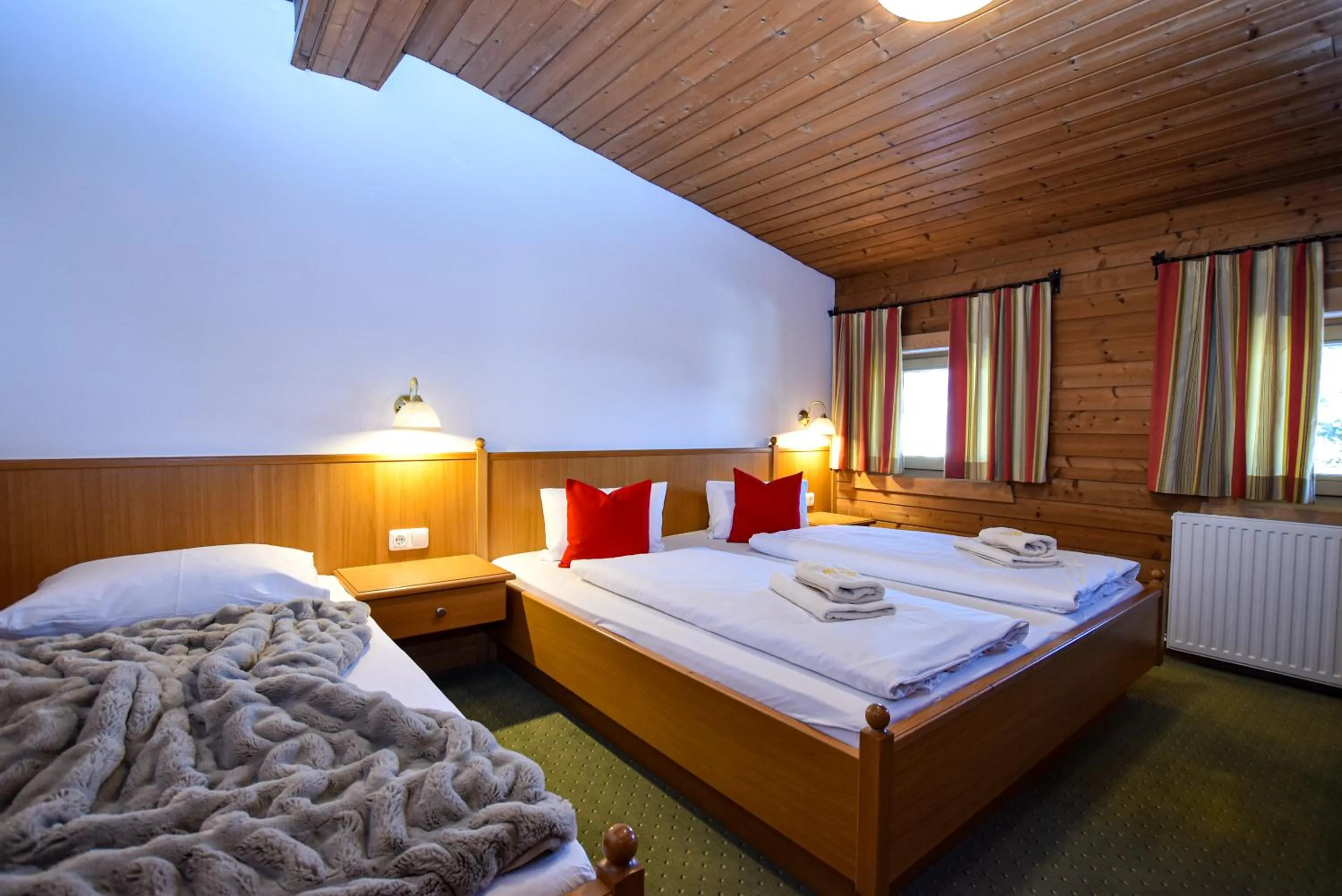 Bed in Hotel-Garni Austria