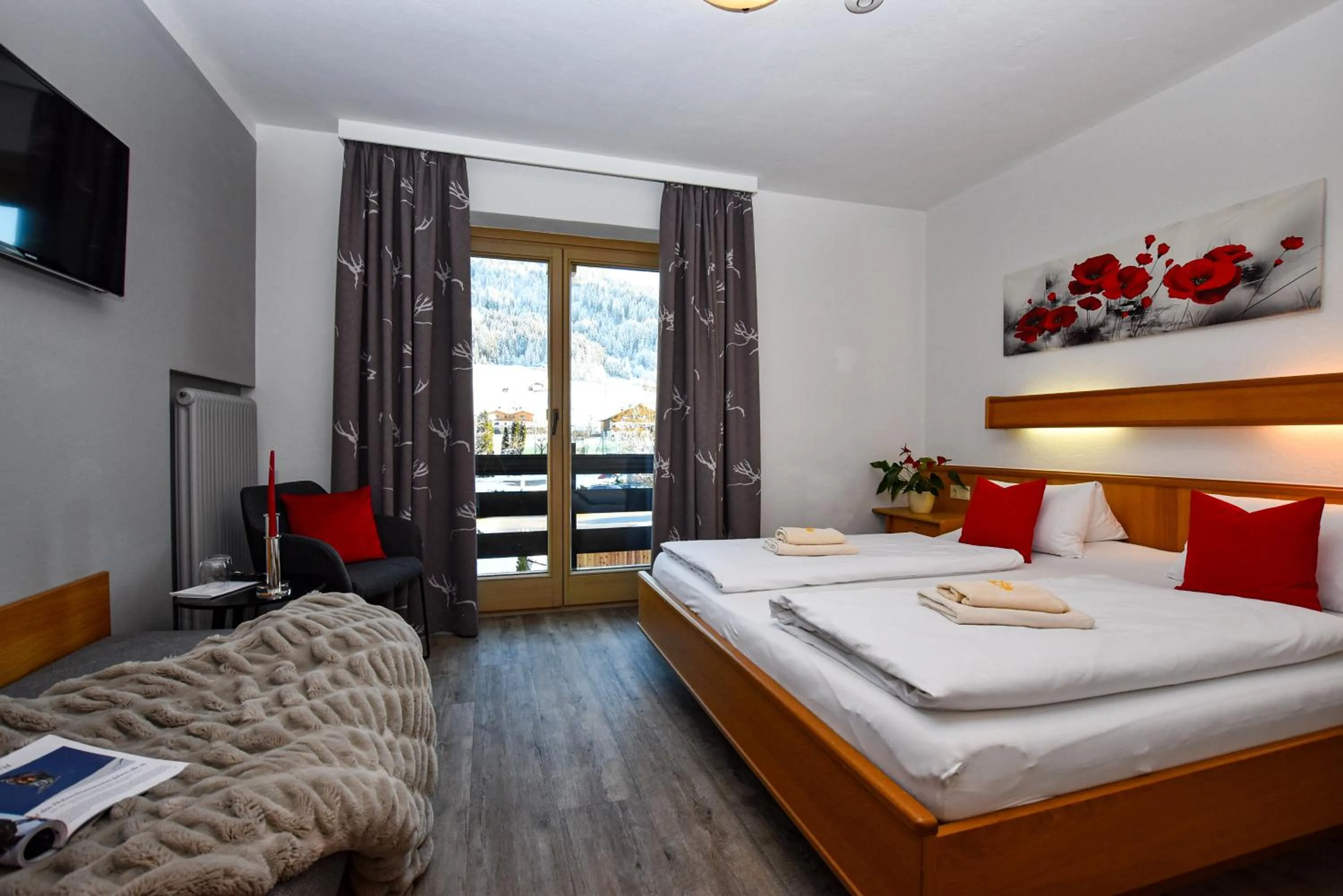 Bed in Hotel-Garni Austria