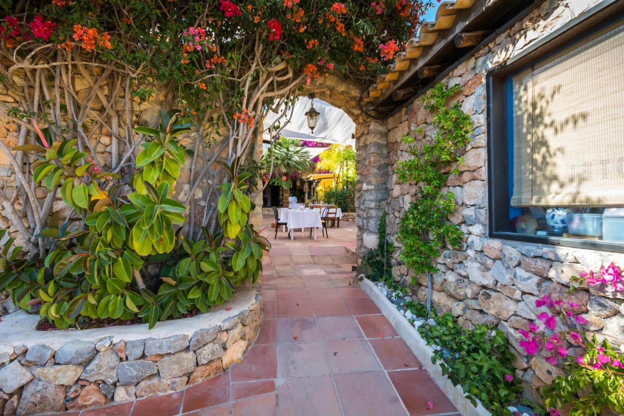 Lounge or bar in Pikes Ibiza