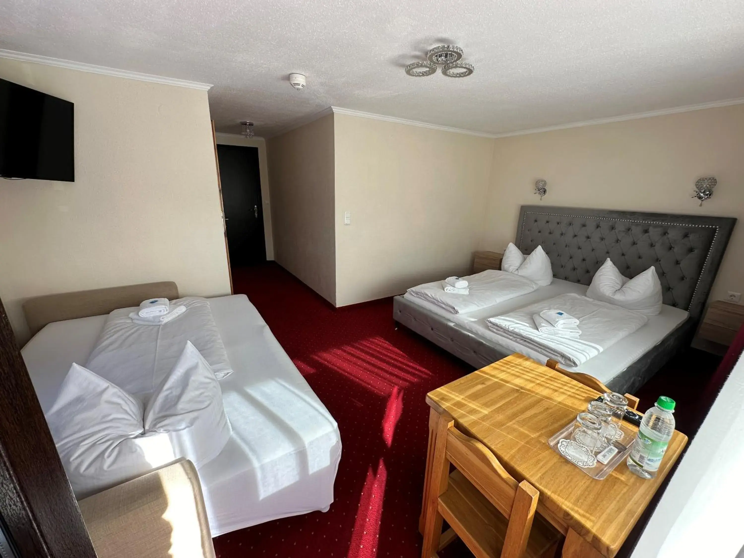 Double Room with Extra Bed in Hotel Gundl Alm Double Room with Extra Bed in Hotel Gundl Alm