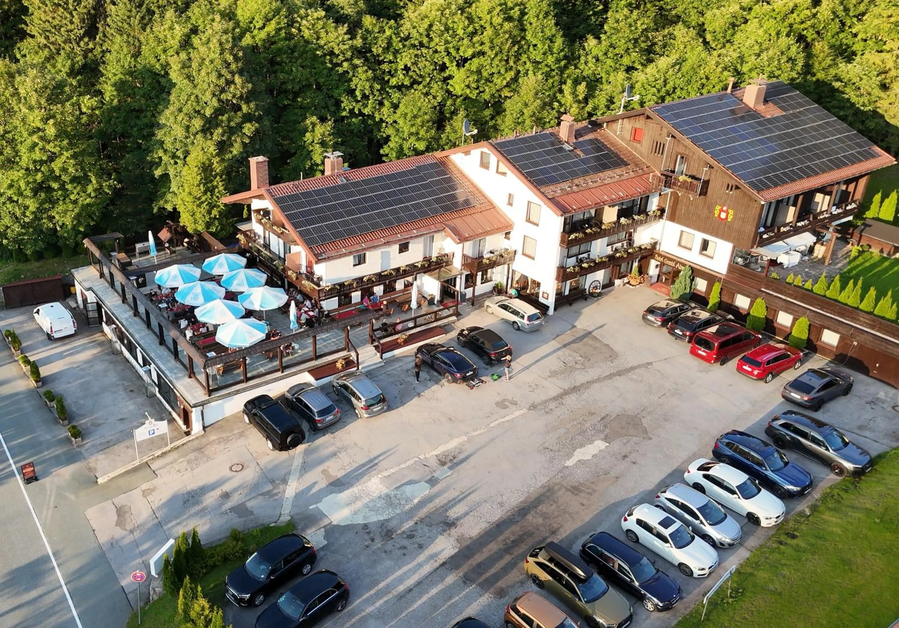 Property building in Hotel Gundl Alm