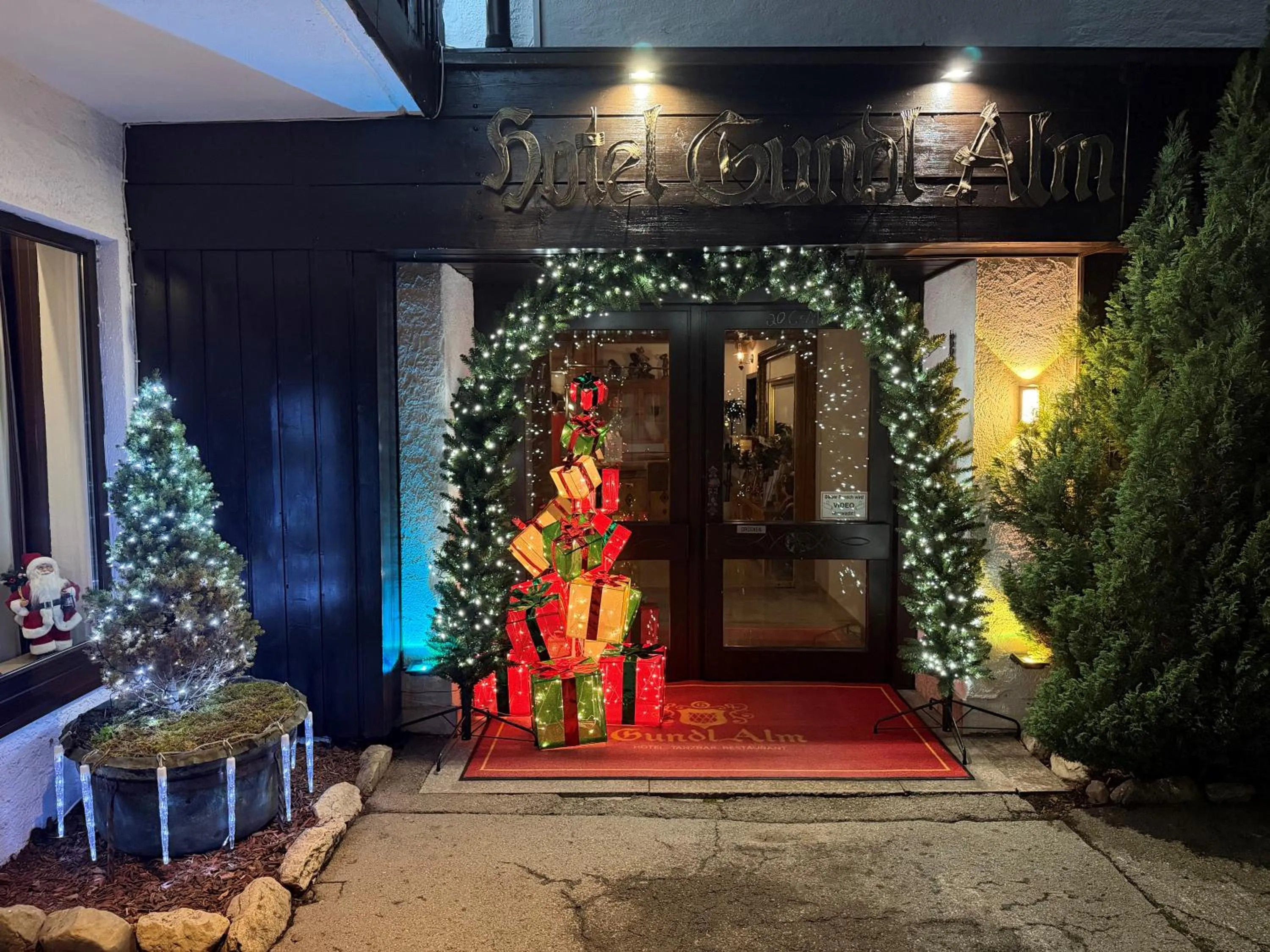 Property building in Hotel Gundl Alm