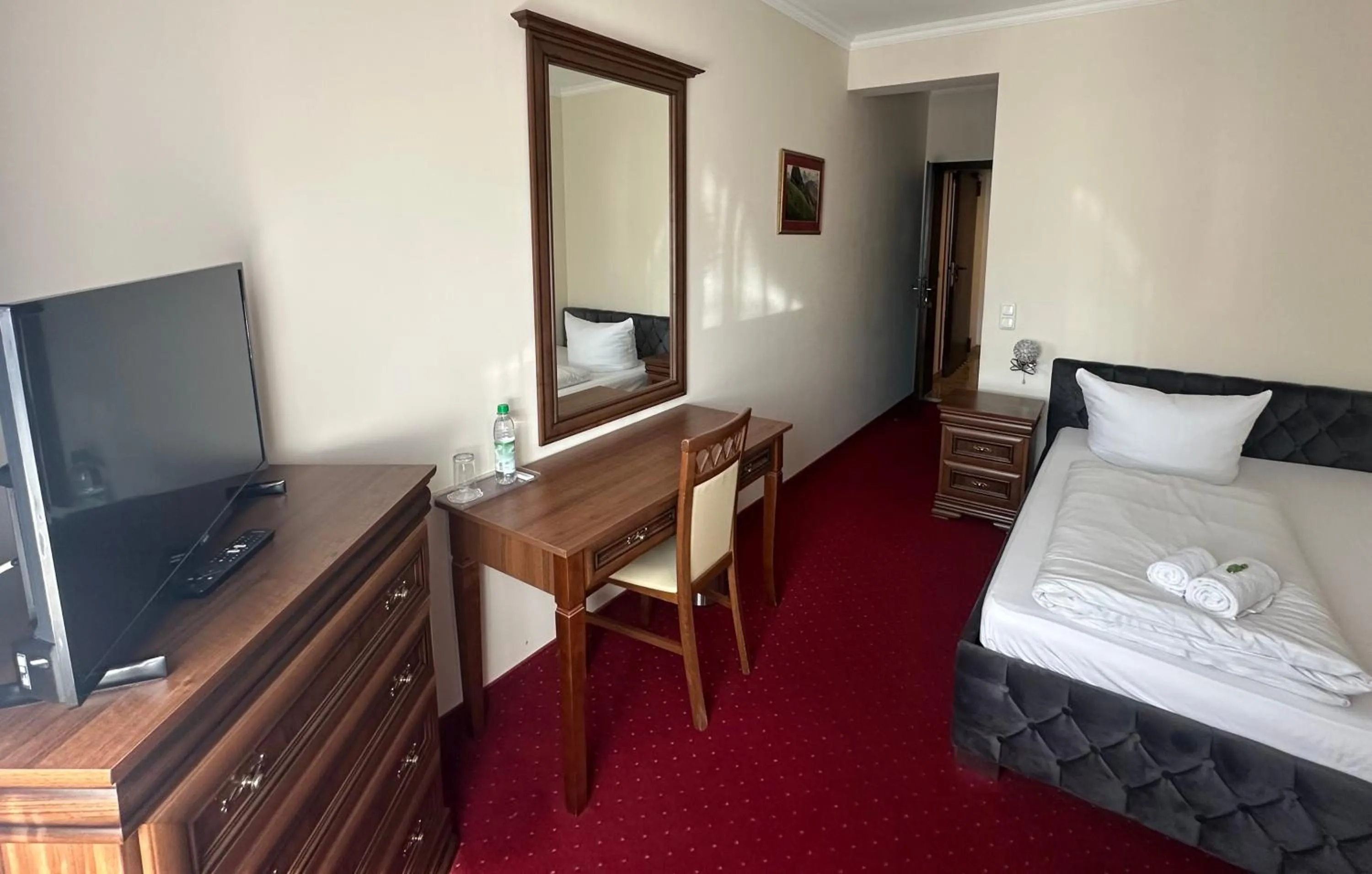 Bedroom, Bed in Hotel Gundl Alm