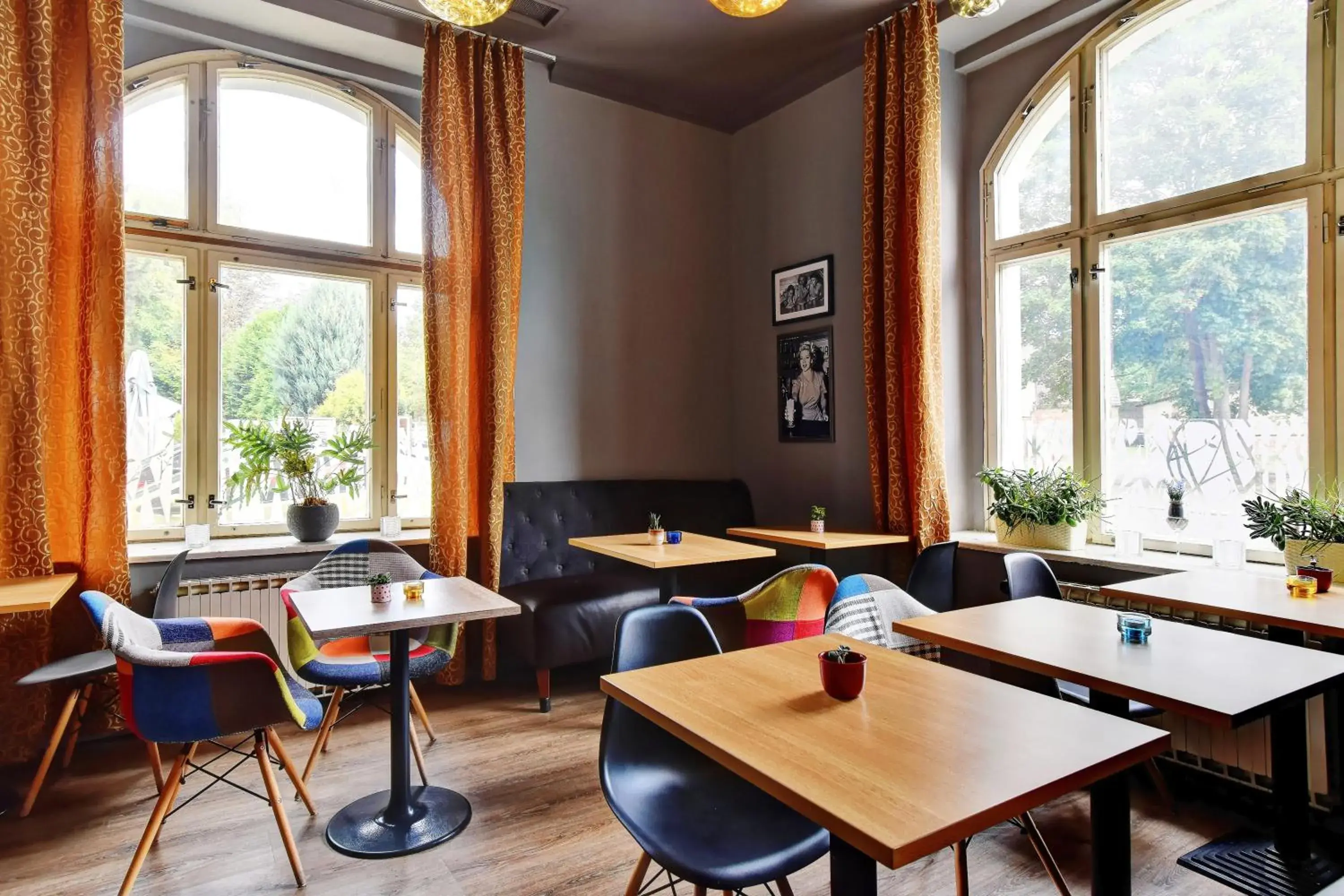 Restaurant/places to eat in Hotel DaVinci Restaurant/places to eat in Hotel DaVinci